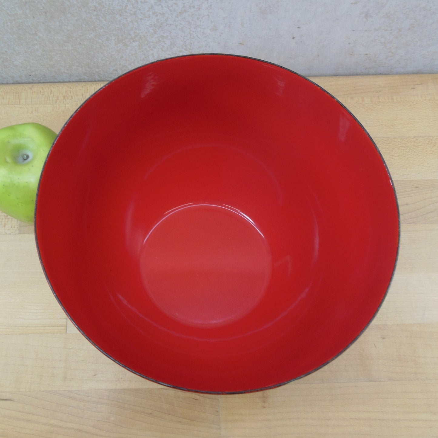 Arabia Finel Finland Enamelware Bowl Solid All Red vintage