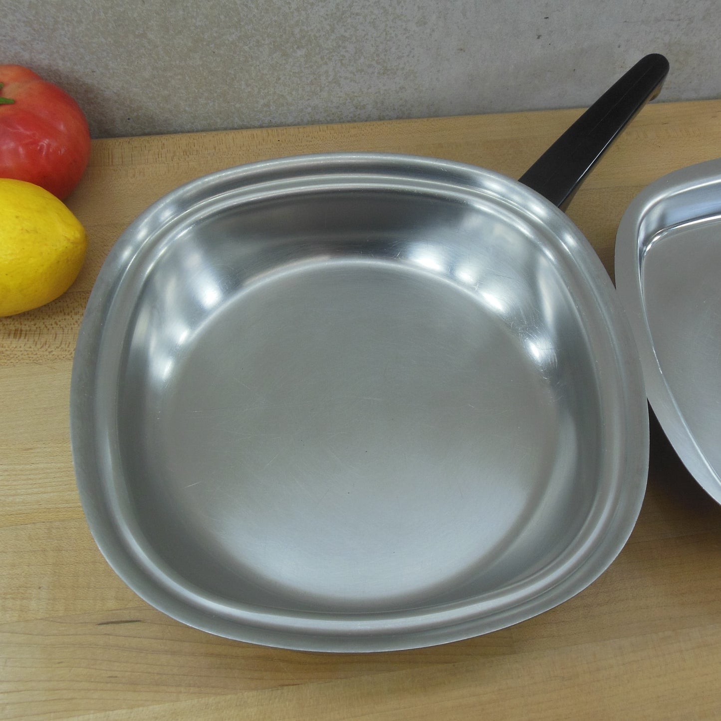 Aristo-Craft West Bend 9.75" Stainless Fry Pan Skillet & Lid vintage