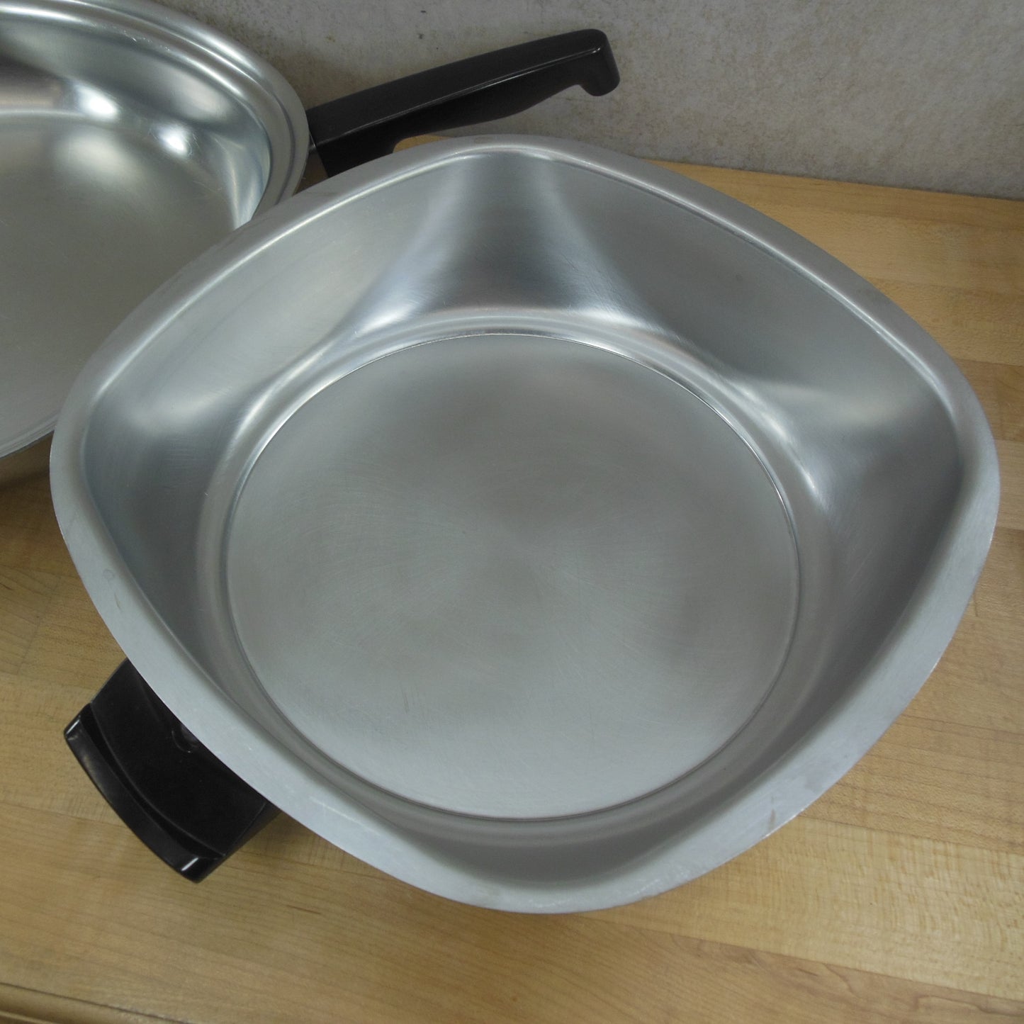 Aristo-Craft West Bend 11.75" Stainless Fry Pan Skillet & Combo Cook Lid used