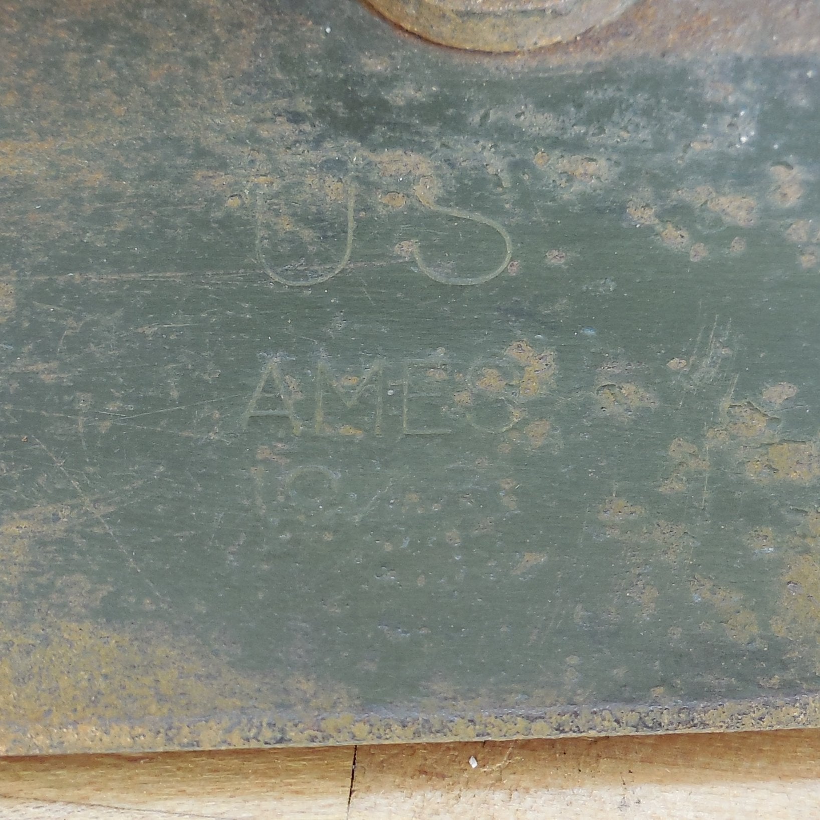 Ames US Army WWII Era 1945 Folding Trench Foxhole Pack Shovel Maker Stamp