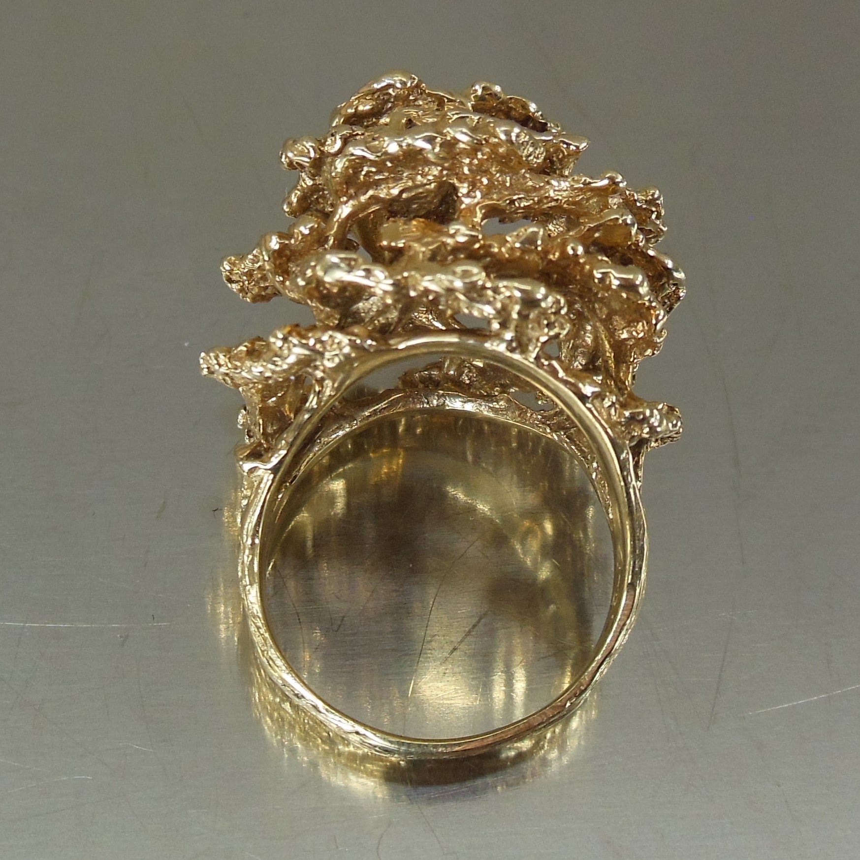 Cocktail Ring 14K Yellow Gold Big Brutalist Chunky Raised Layers Size 9 used