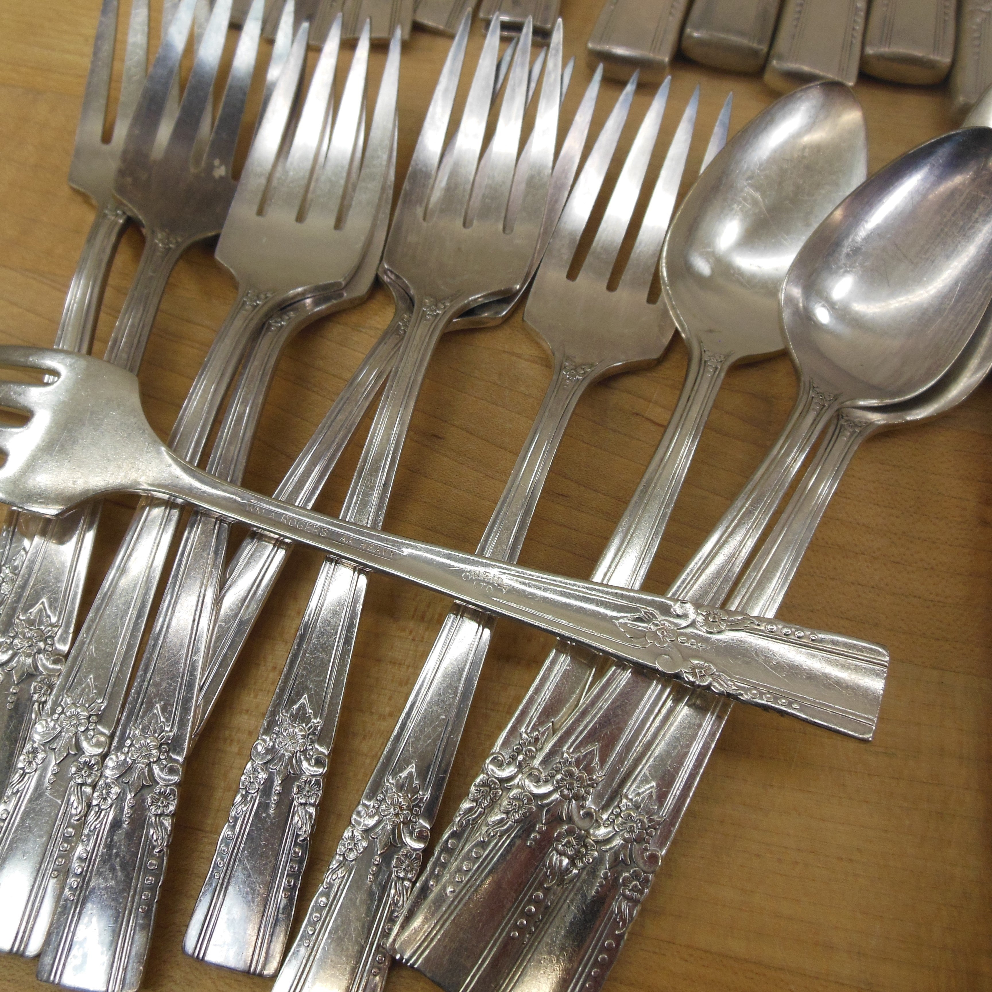 Rogers on sale plated silverware