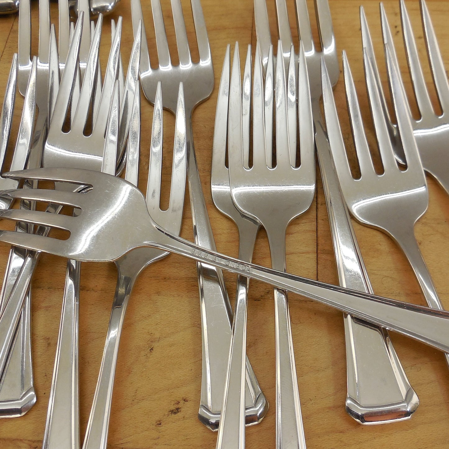Oneida SSS Stainless Flatware Set 94 Pieces Aberdeen Maestro Etc. used