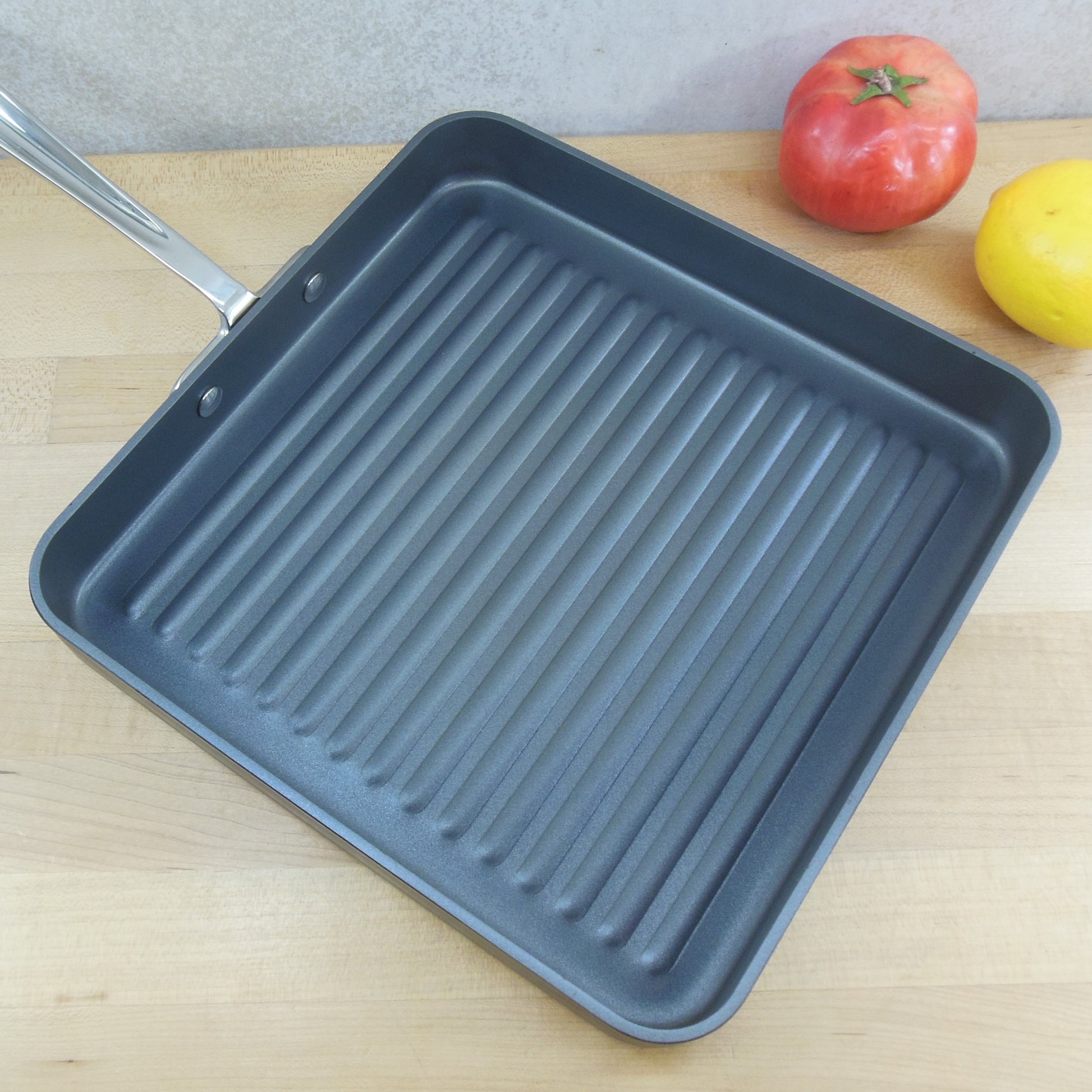 All-Clad Hard Anodized Non-Stick Square Grill Pan All-Clad Hard Anodized Non-Stick Square Grill Pan EUC