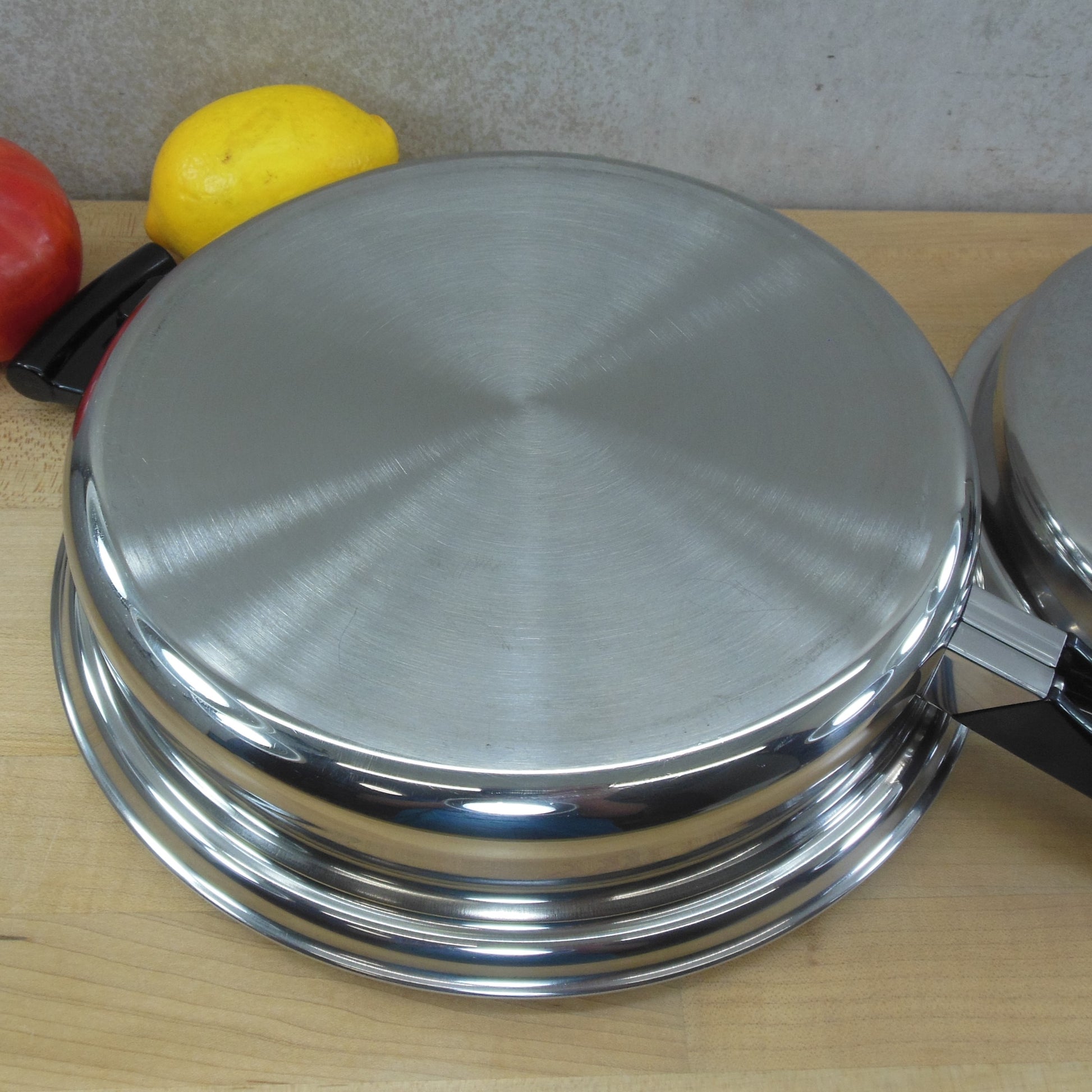 Amway Queen Multi-Ply 18/8 Stainless 10" Skillet & Flat Lid