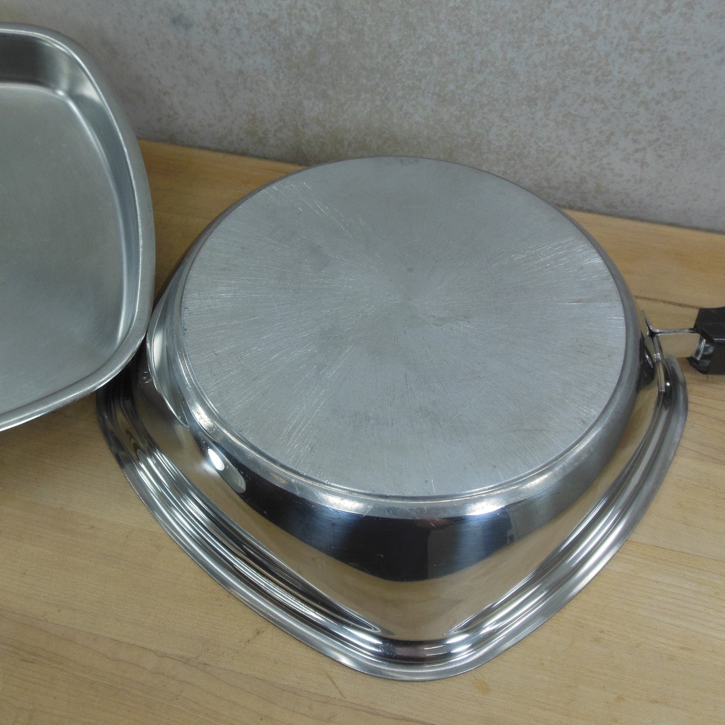 Aristo-Craft West Bend 9" Stainless Fry Pan Skillet & Lid disc bottom used