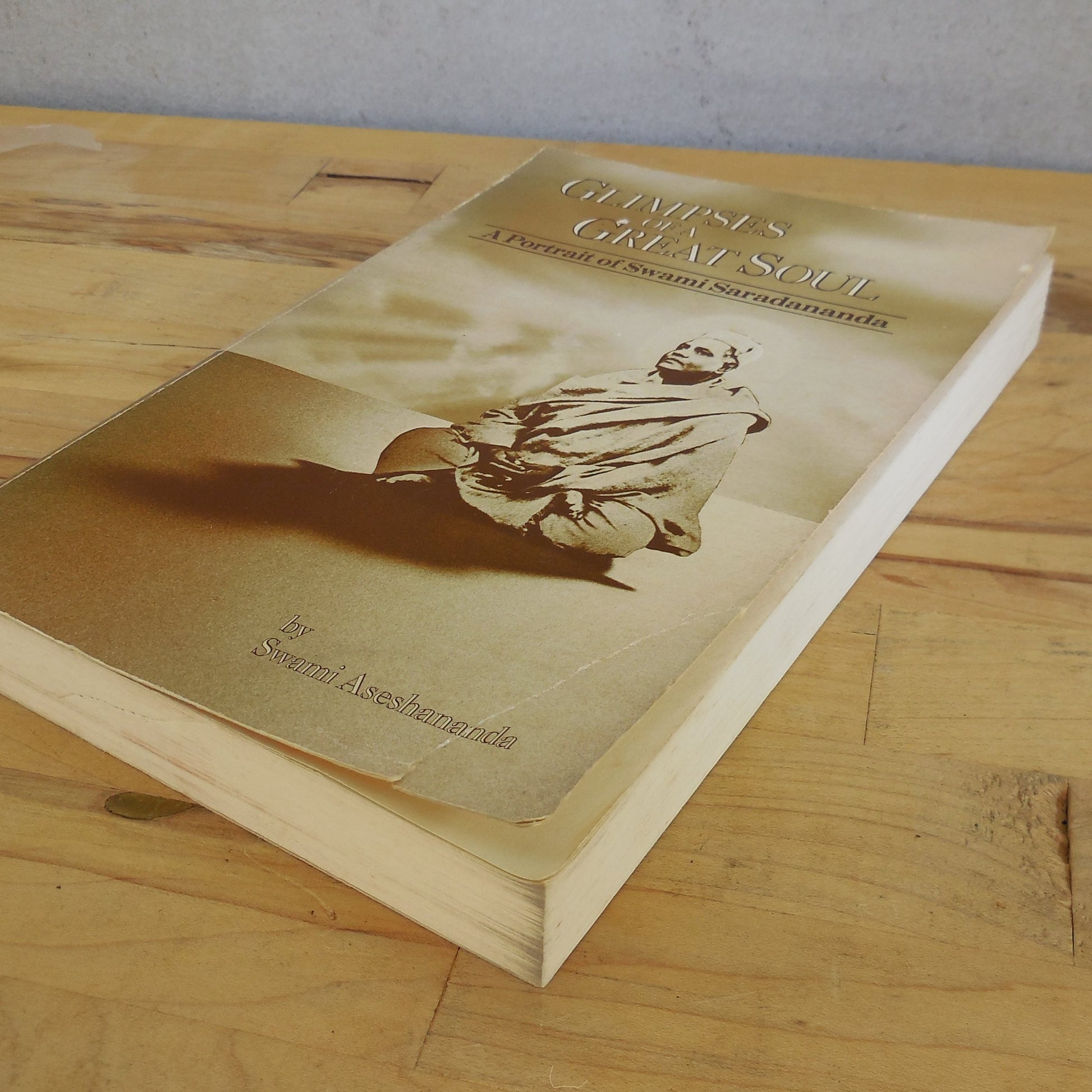 Swami Aseshananda Signed Book - Glimpses Of A Great Soul 1982 used