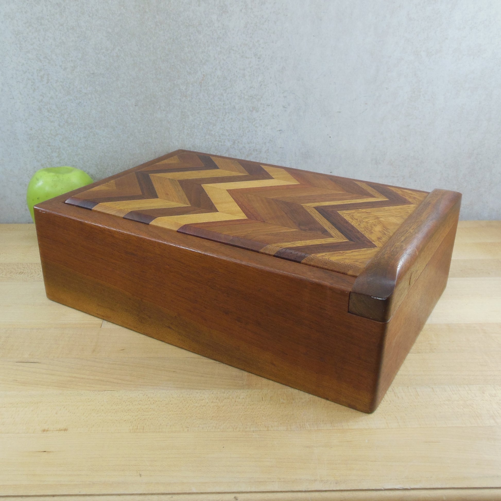 Unsigned Artisan Made Exotic Herringbone Trinket Storage Box