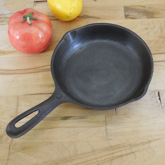 Wagner Ware USA Unmarked Cast Iron #3 Skillet - 6-1/2 INCH SKILLET Restored