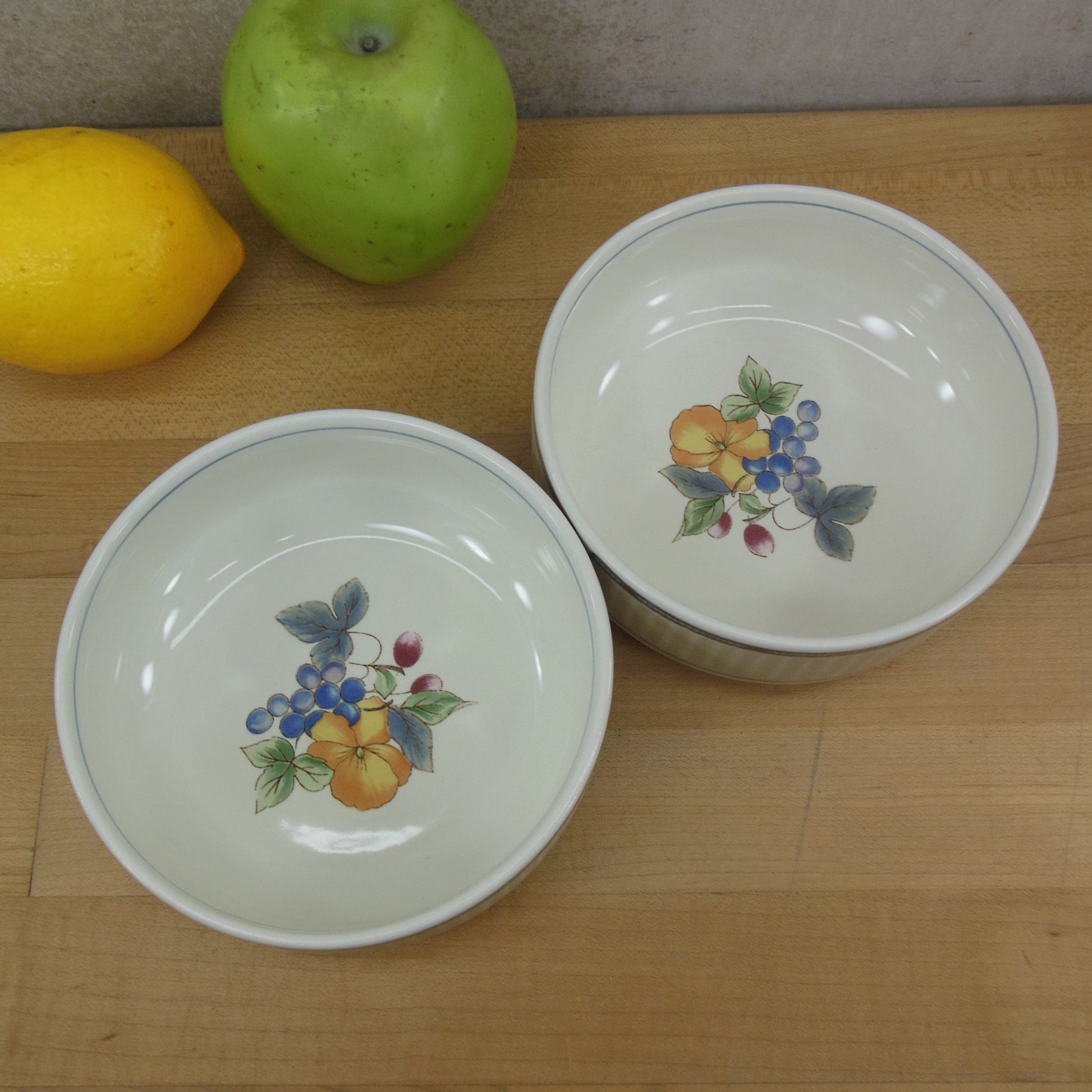 Mikasa Intaglio Garden Blossom - 2 Berry Fruit Dessert Bowls 5" Vintage