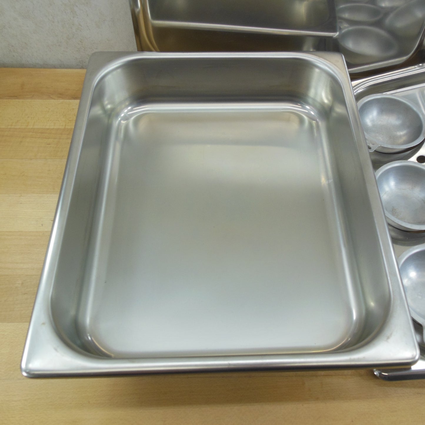 Bloomfield Ind. Inc. 4-1/2 Qt. Steam Table Stainless Hot Tray 8 Cup Egg Poacher Used Vintage