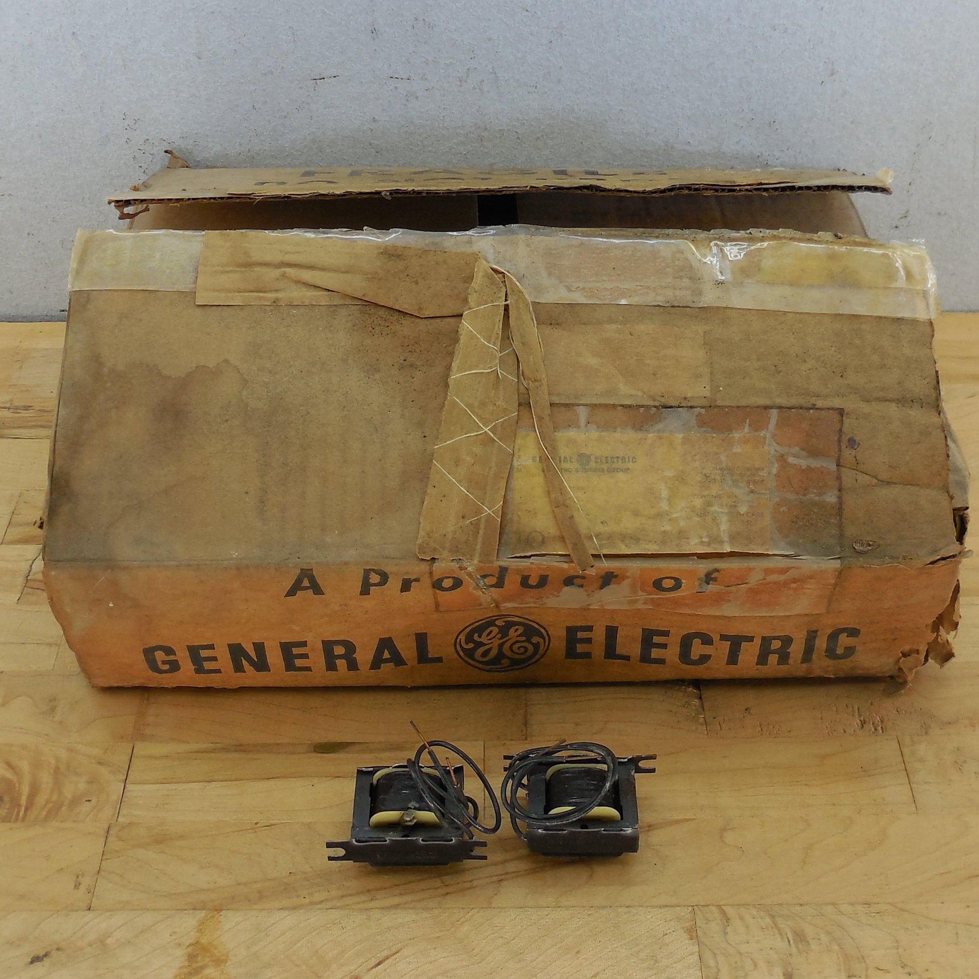 GE 29 Lot NOS Ballast 6G1079 7-8-9W 120V 60Hz 180A