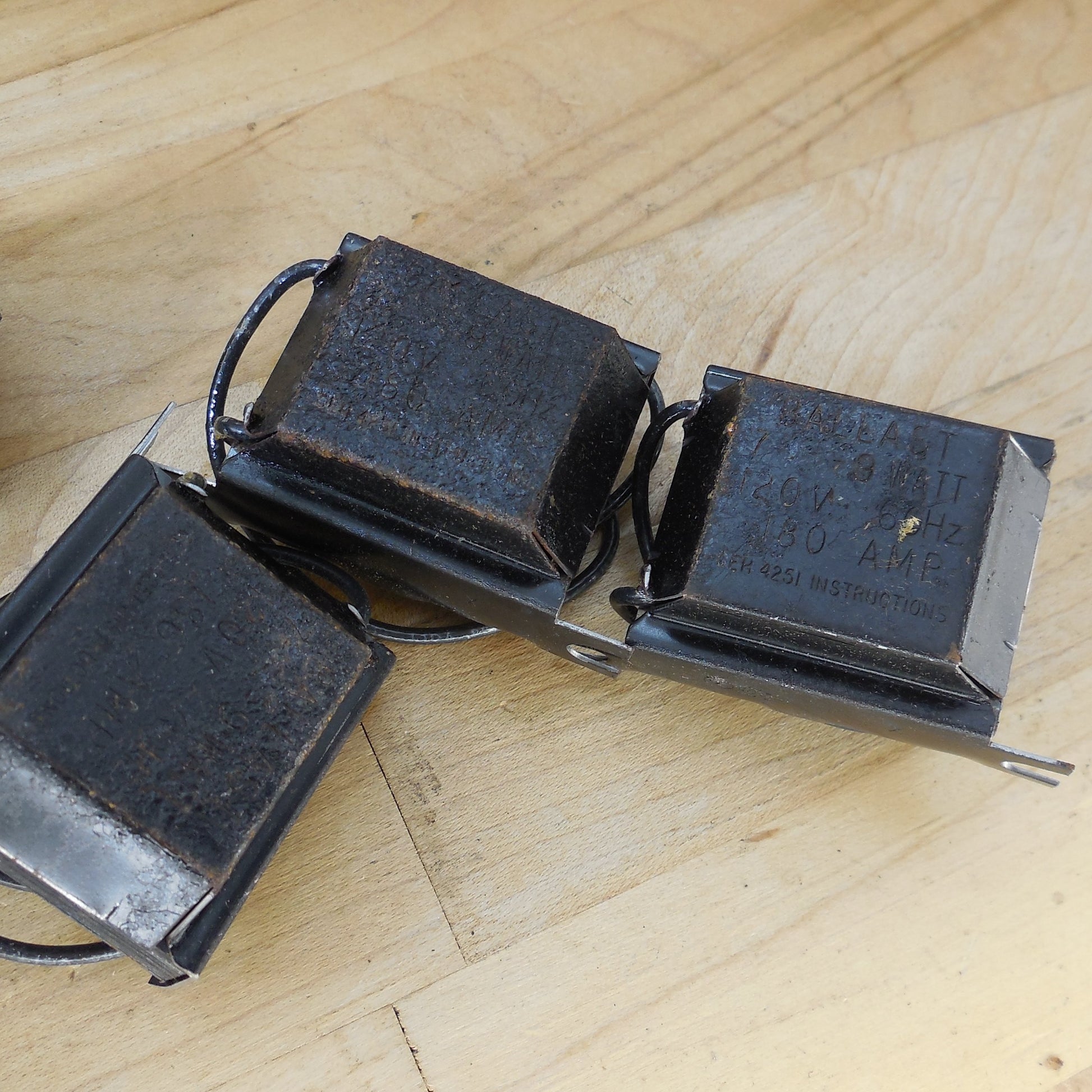 GE 29 Lot NOS Ballast 6G1079 7-8-9W 120V 60Hz 180A