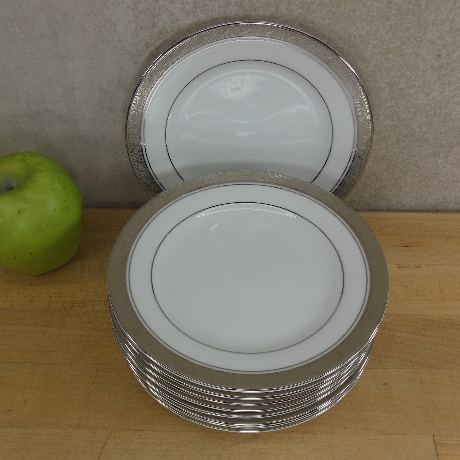 Noritake Legendary Crestwood Platinum - Bread & Butter Plate 9 Set