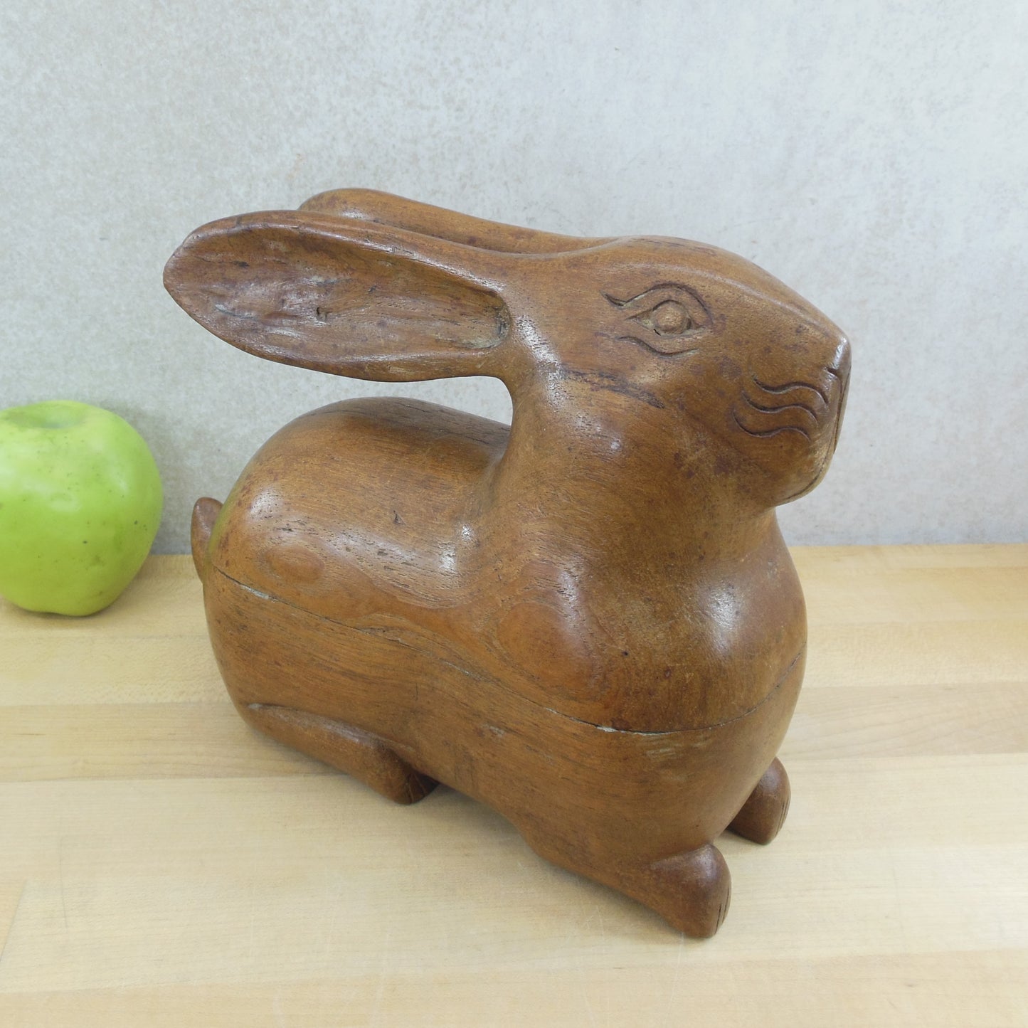 Folk Art Carved Bunny Rabbit Figural Trinket Box vintage