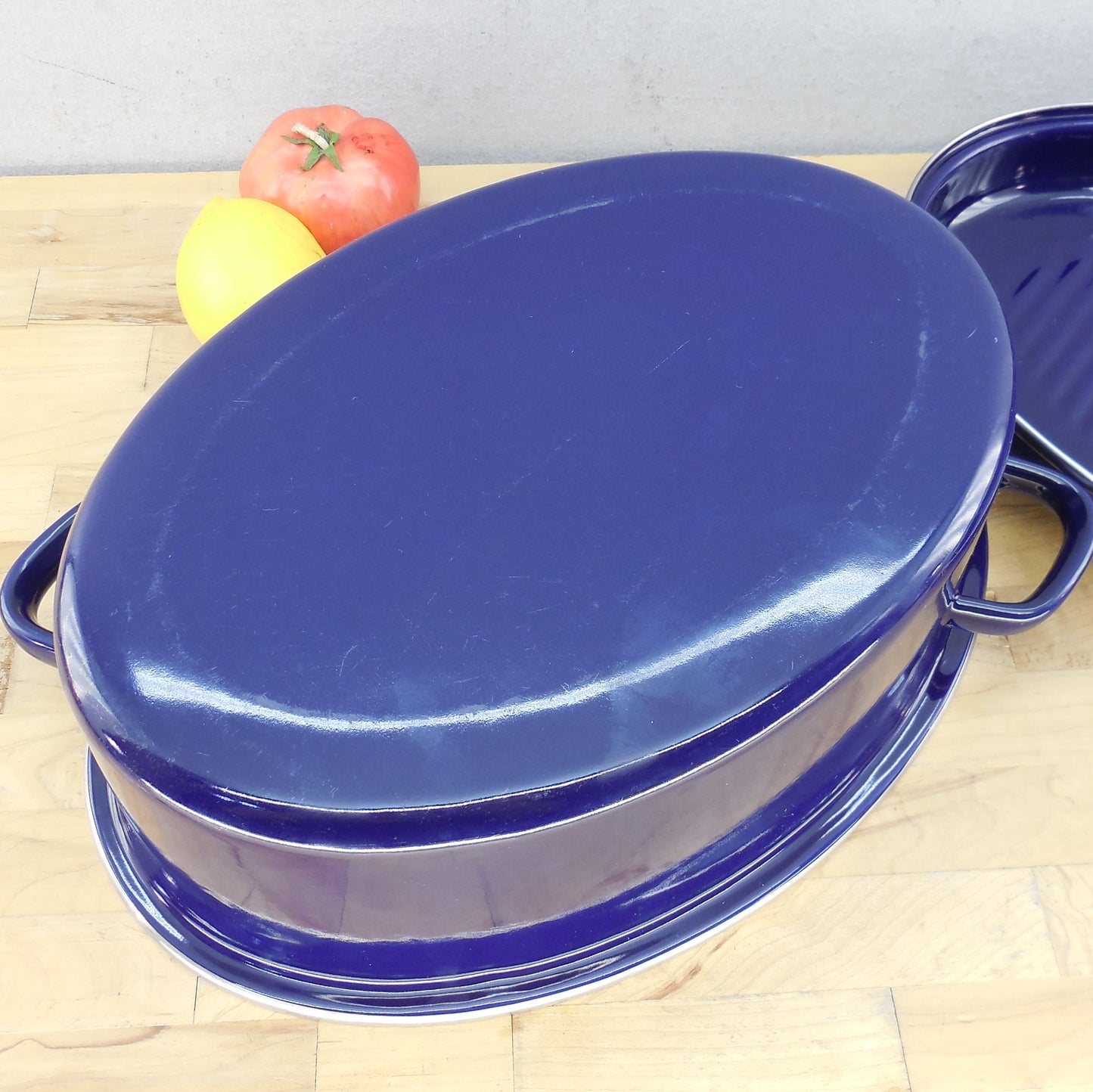 Chantal Germany Blue Enamelware Oval Roaster 5.5 Quart Stainless Rim Bottom