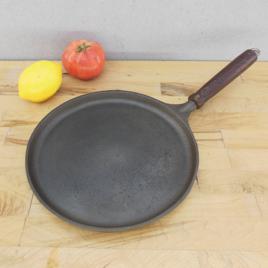 BSR Birmingham Stove & Range Cast Iron Lady Bess #10 Griddle 69H-1