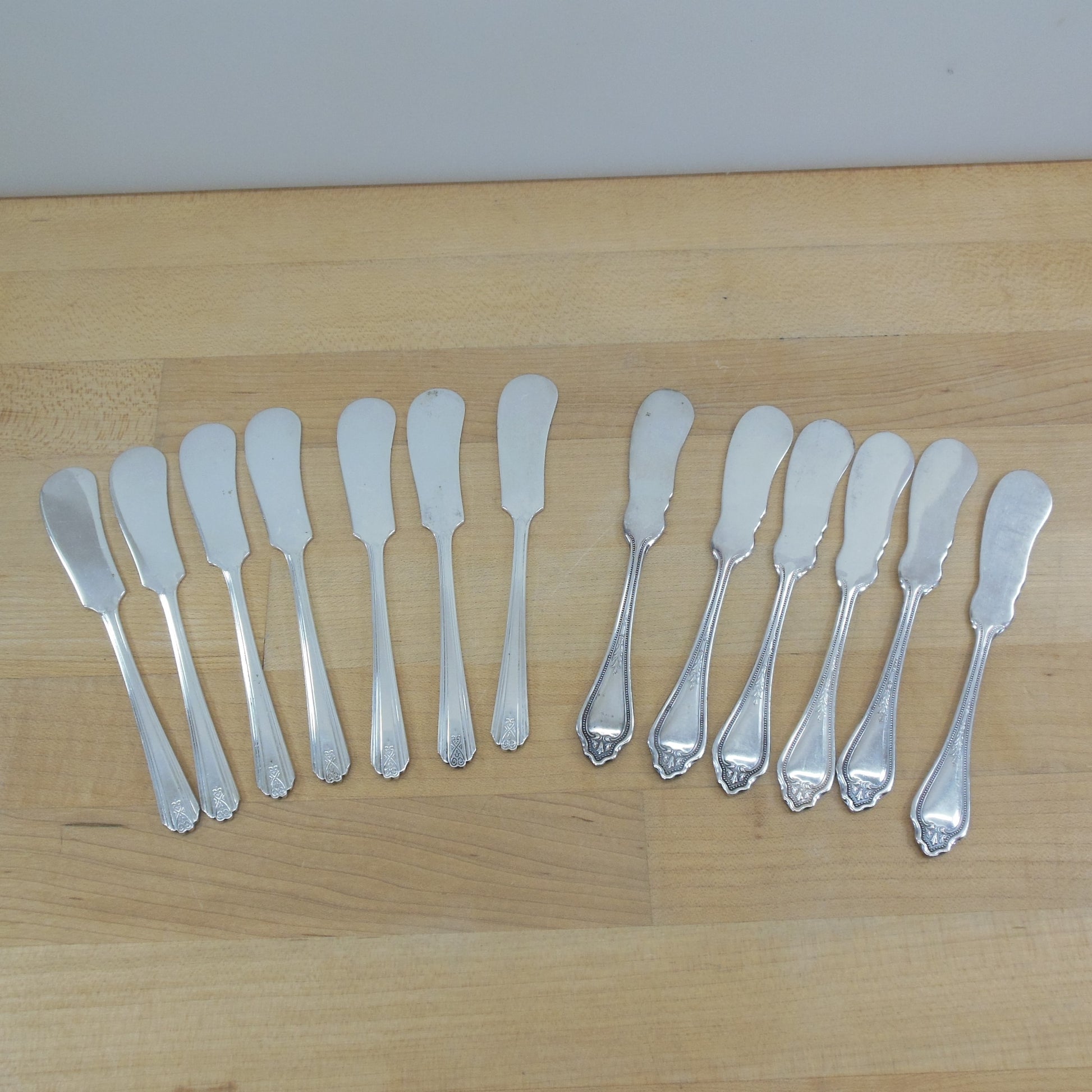 National Silver Plate Moderne & Superior Flat Butter Knives 13 Lot