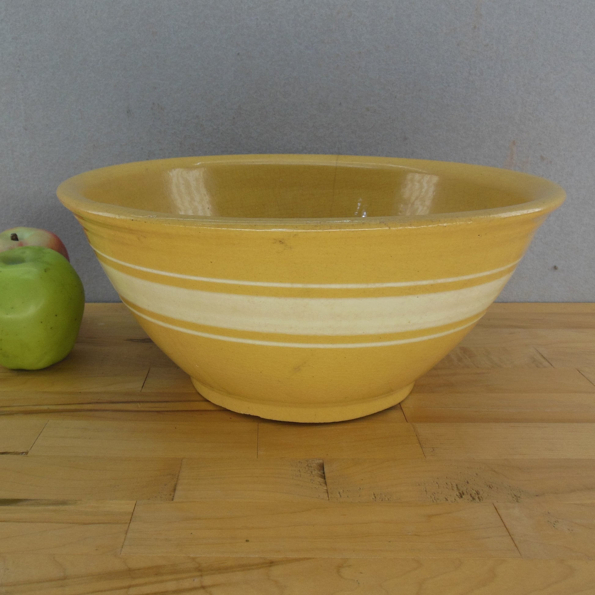 Unbranded Antique Yellow Ware Mixing Bowl 11-3/4" White Band Stripes Antique