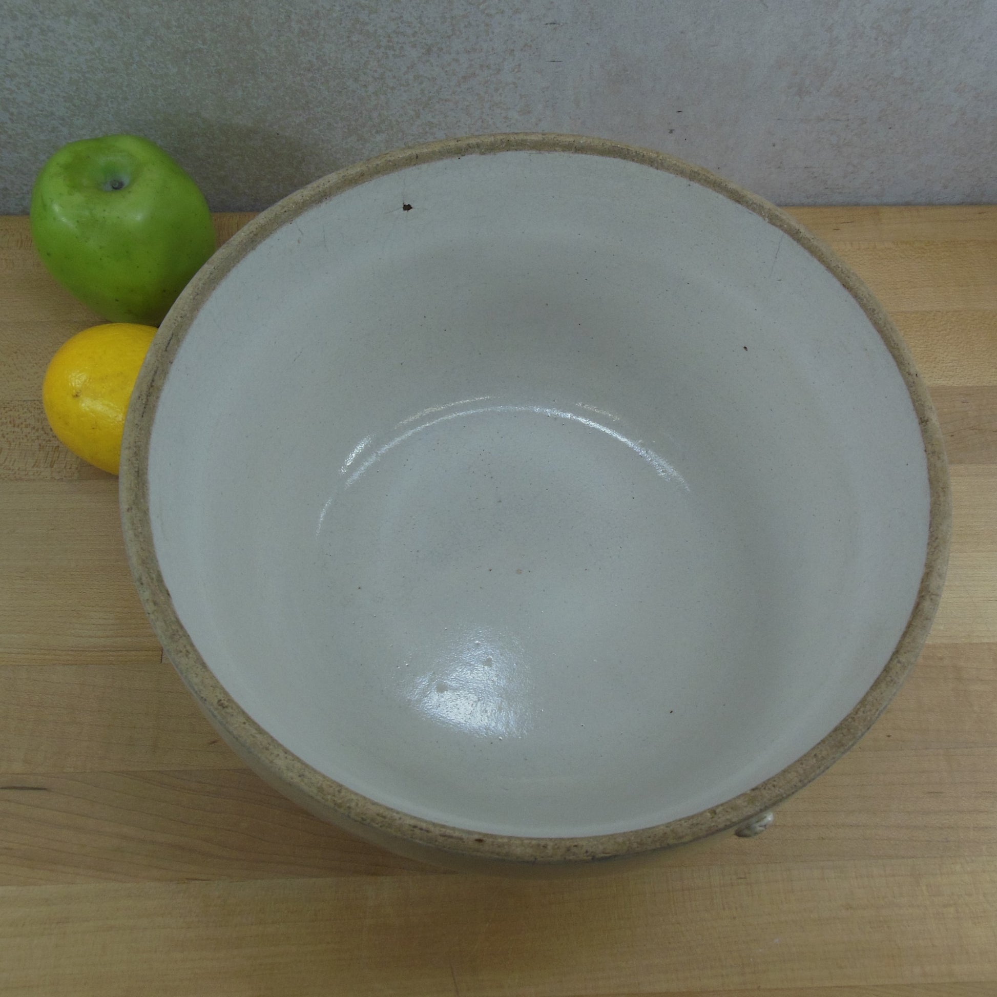 Red Wing Style 10.5" White Stoneware Pottery Mixing Bowl Antique