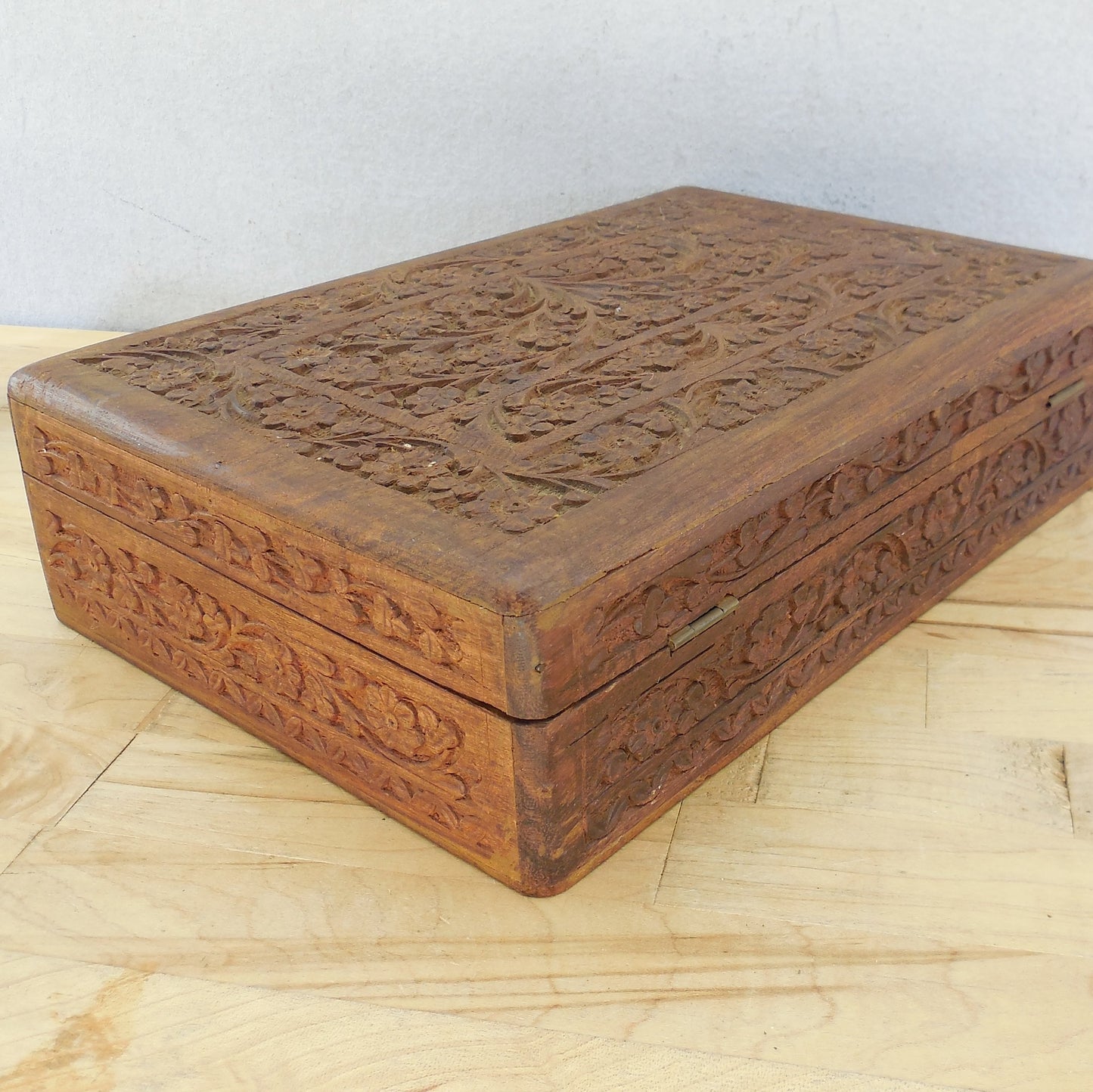 India Ornate Carved Floral Rosewood Wooden Box Jewelry Storage vintage