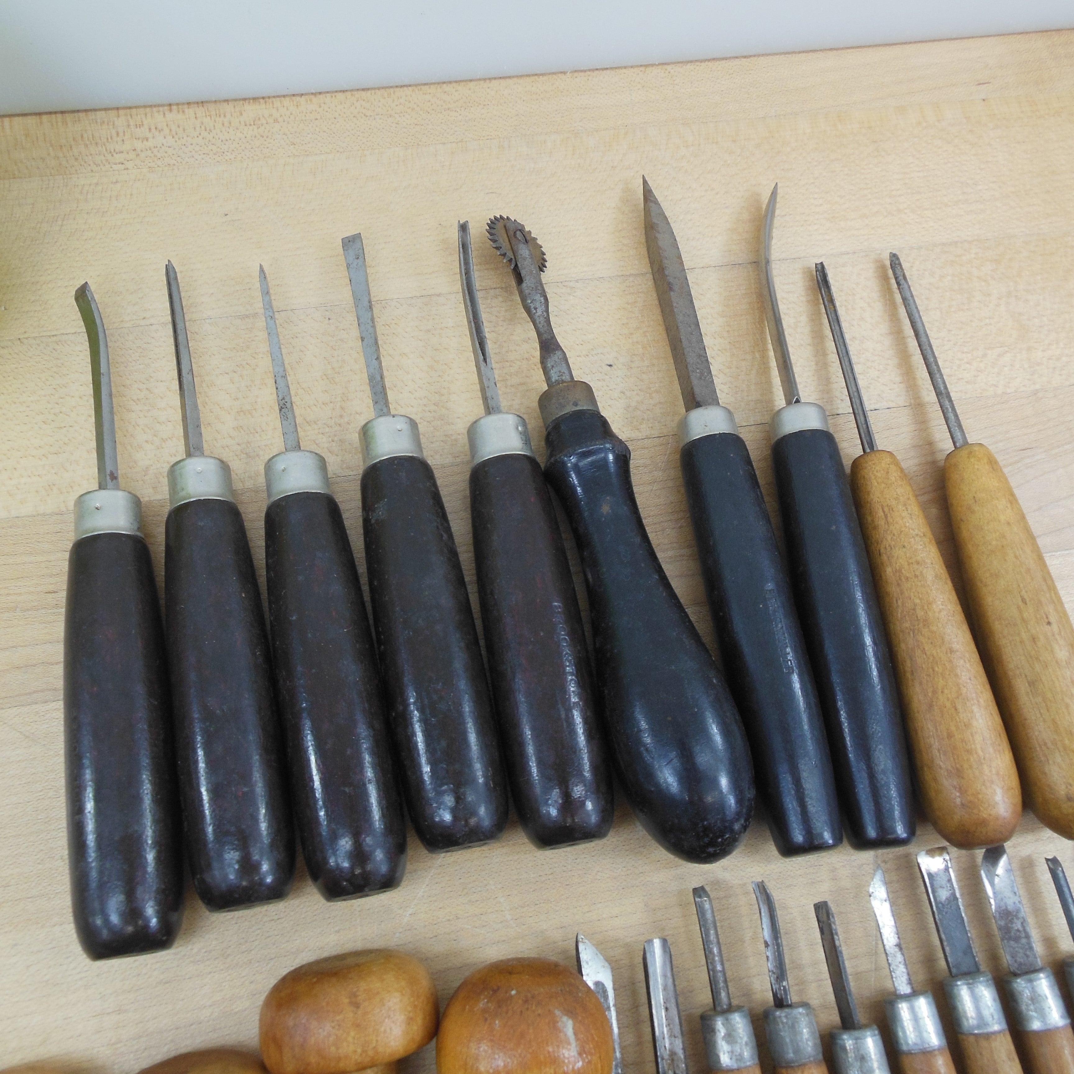 Estate 26 Lot Small Carving Tools Gouge Chisel Muller Brookstone