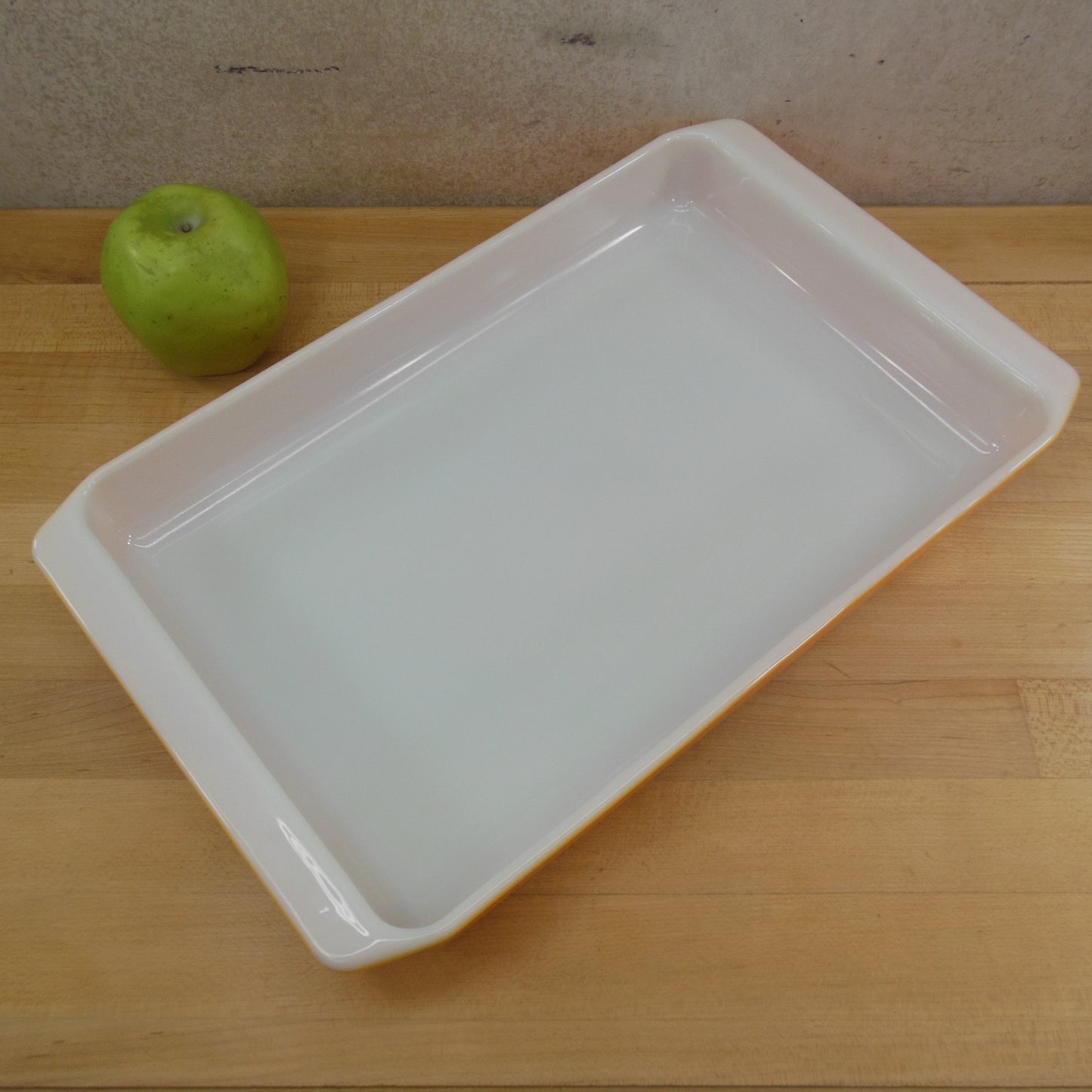 Pyrex Glass USA 933 Orange Citrus Daisy Rectangular Baking Dish Lasagna White Interior