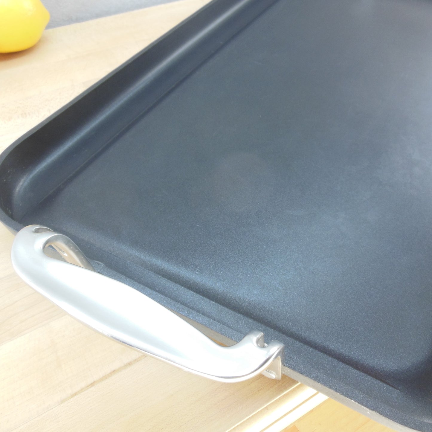 Calphalon USA Non-Stick Anodized 20" Double Griddle Pan 1221 Vintage