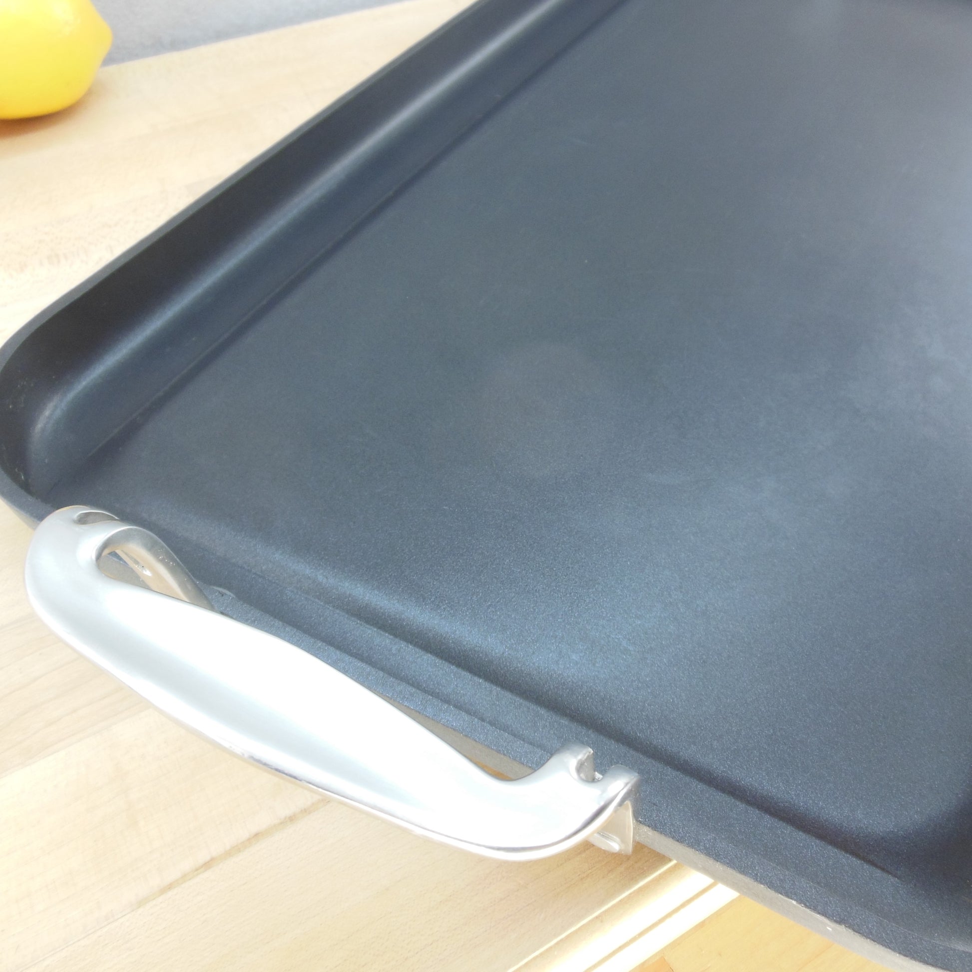 Calphalon USA Non-Stick Anodized 20" Double Griddle Pan 1221 Vintage