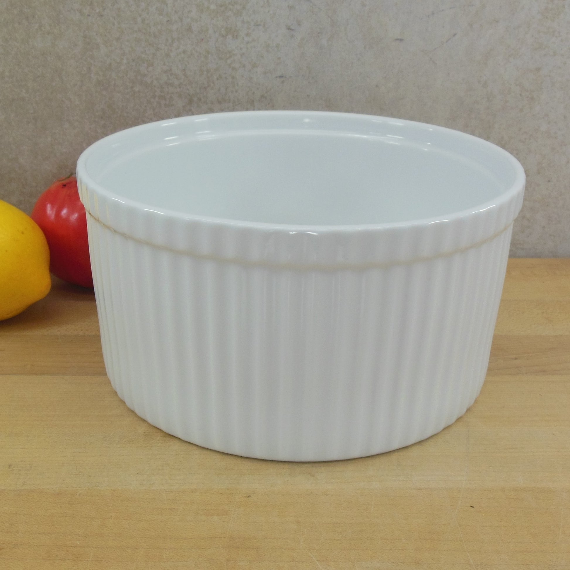 Crate & Barrel Fluted White Porcelain Souffle Baker 7.5" Unused