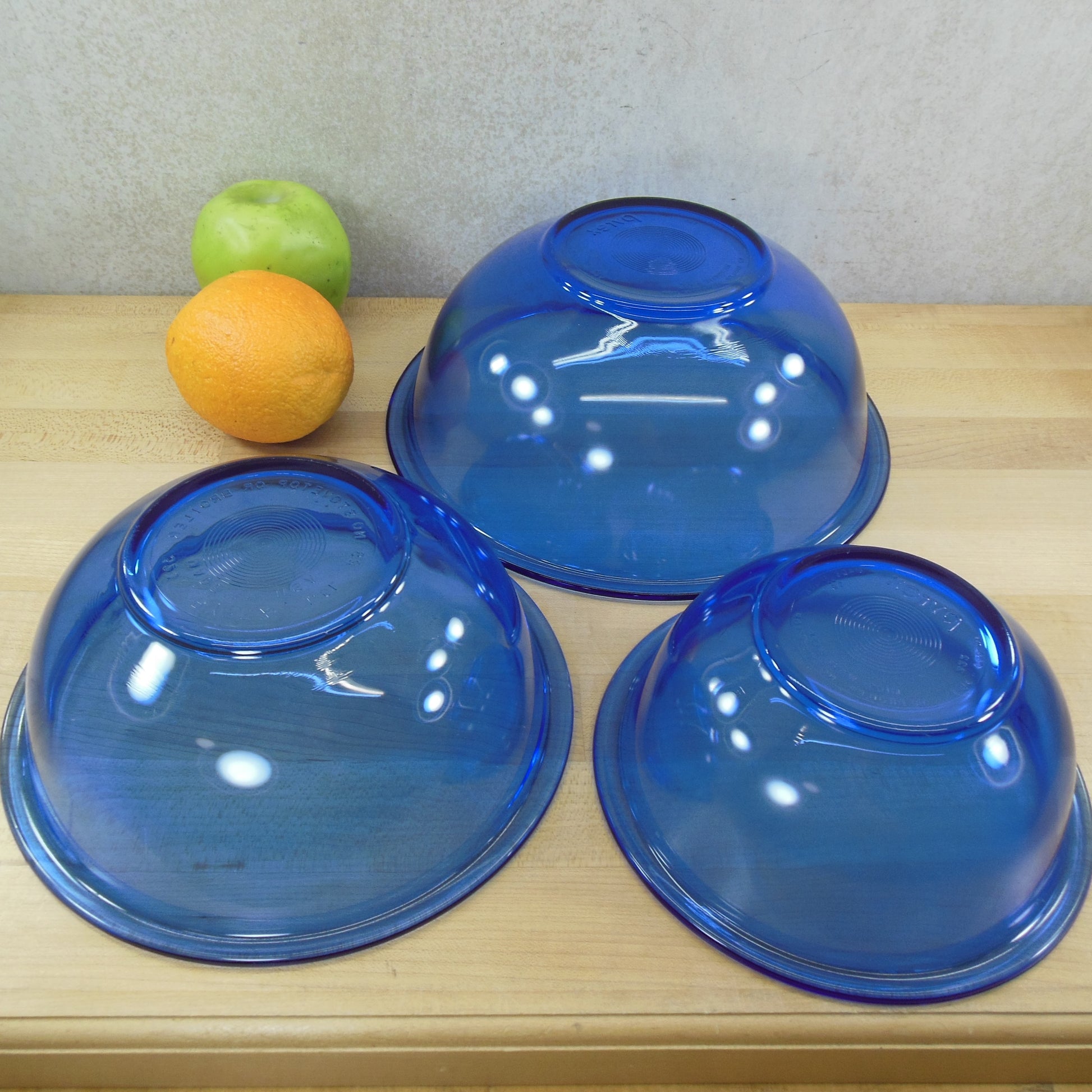 Pyrex USA Cobalt Blue Glass Mixing Bowls 3 Set used