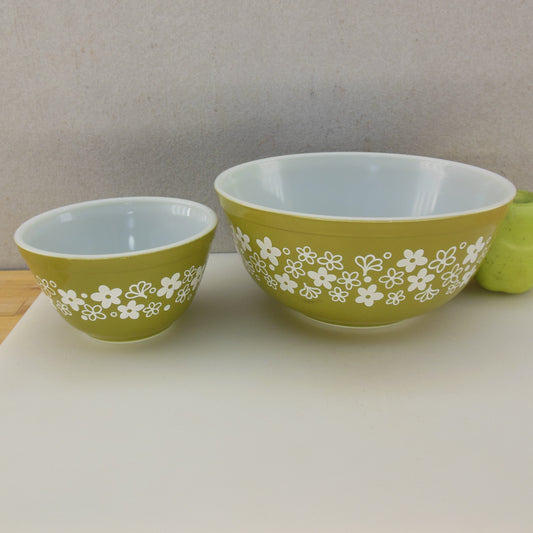 Pyrex Glass USA Pair Mixing Bowls Crazy Daisy Spring Blossom Green White 401 403