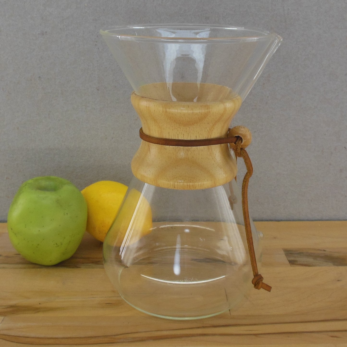 Chemex Classic 8 Cup Pour Over Coffee Maker CM-8A Wood Collar