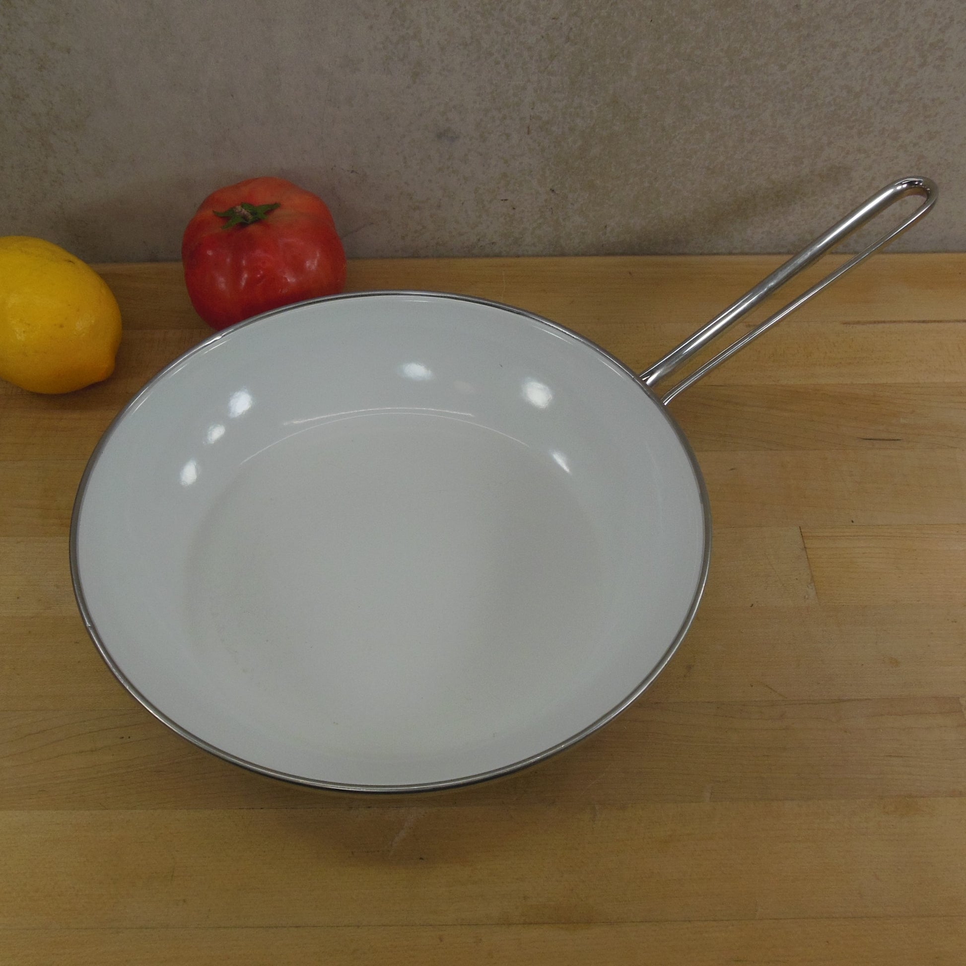 Chantal White Black Enamelware 9.75" Omelet Fry Pan Skillet