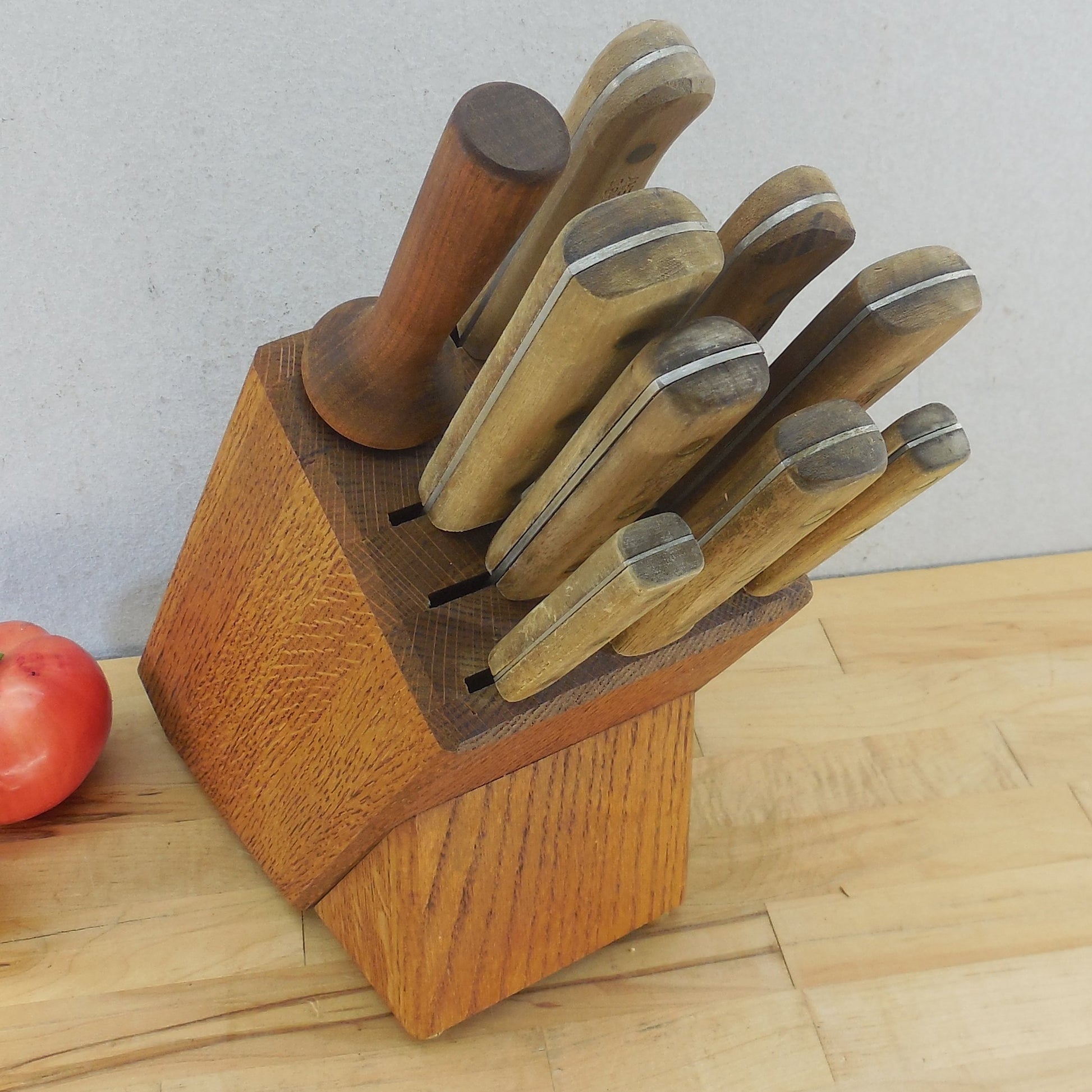 Chicago Cutlery Kitchen Knife Set Stainless Walnut Wood 9 Piece Block Sharpener