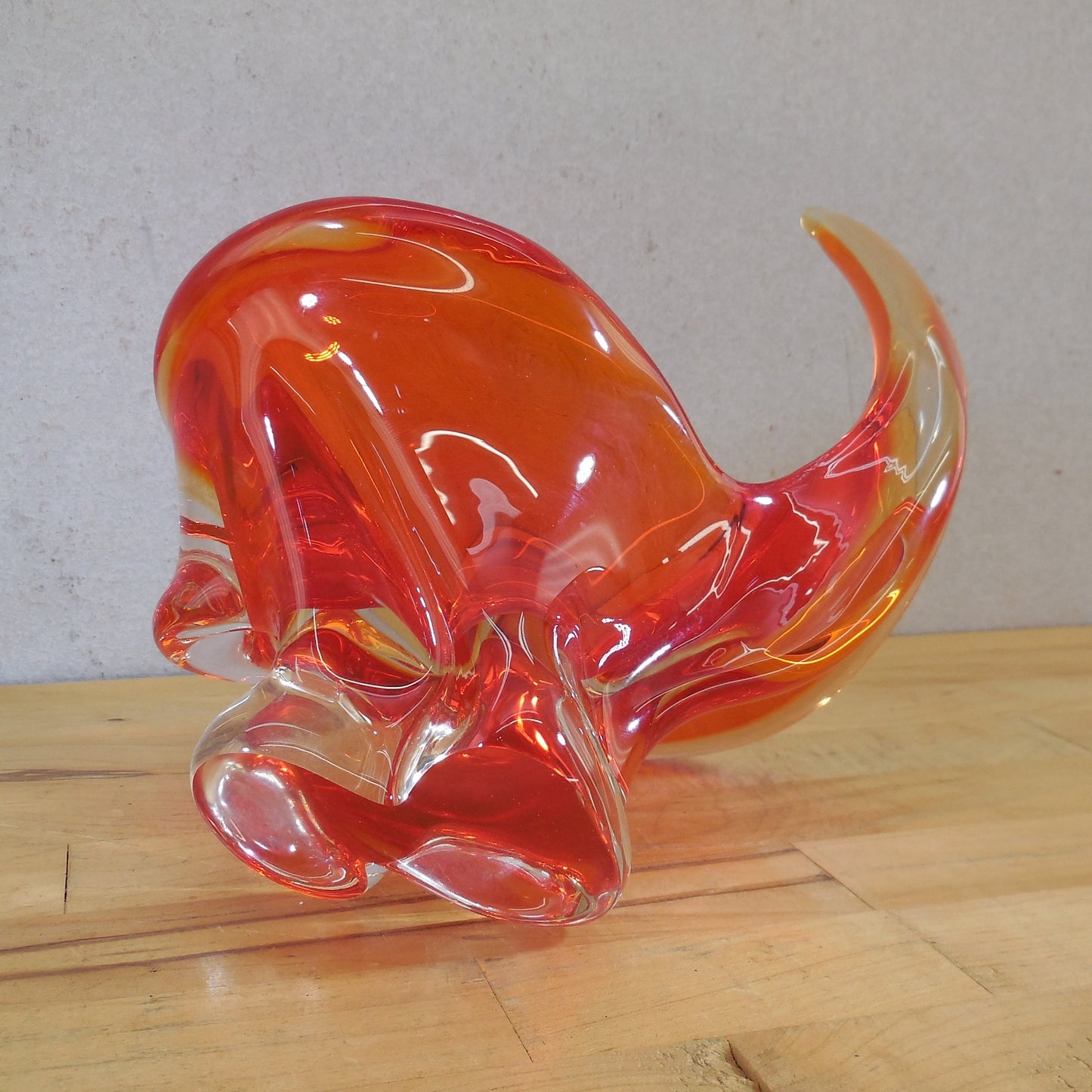 Chalet Canada Art Glass Cigar Ashtray Persimmon Orange Handle MCM Unsigned