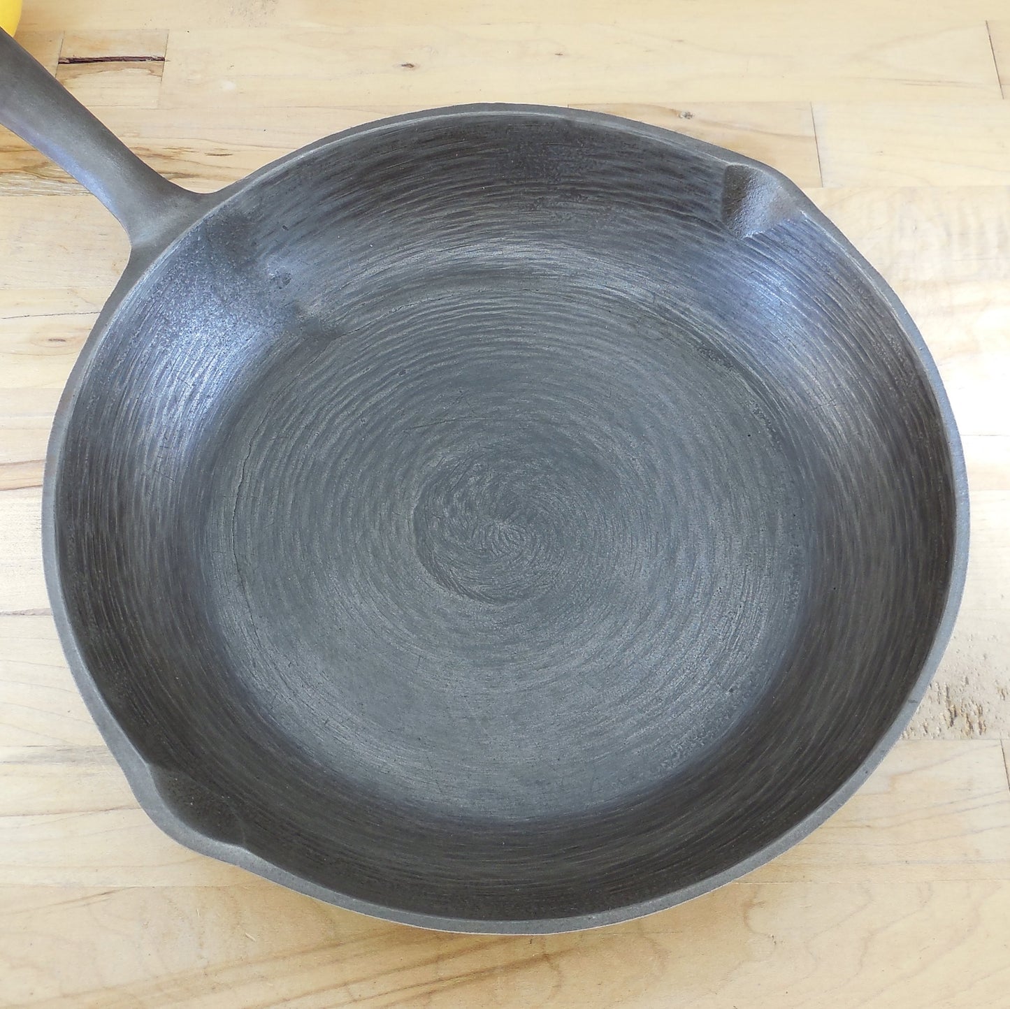 BSR Birmingham Stove & Range CHEF-10 Cast Iron Skillet - Wobble Grind Rings