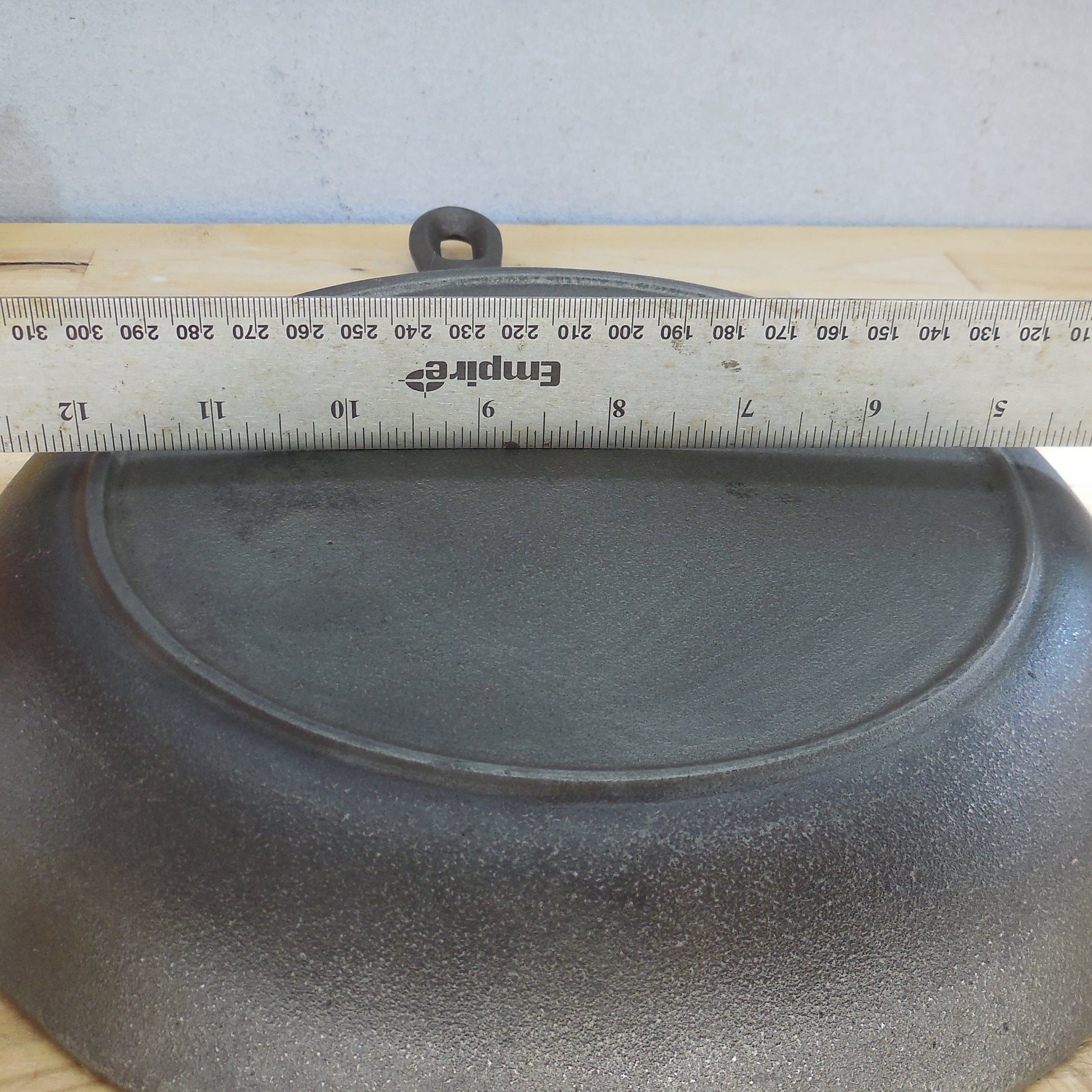 BSR Birmingham Stove & Range CHEF-10 Cast Iron Skillet - Wobble Bow
