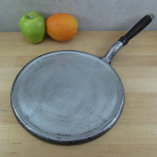 Club Hammered Aluminum Divided Frying Pan 8.75 in. wide