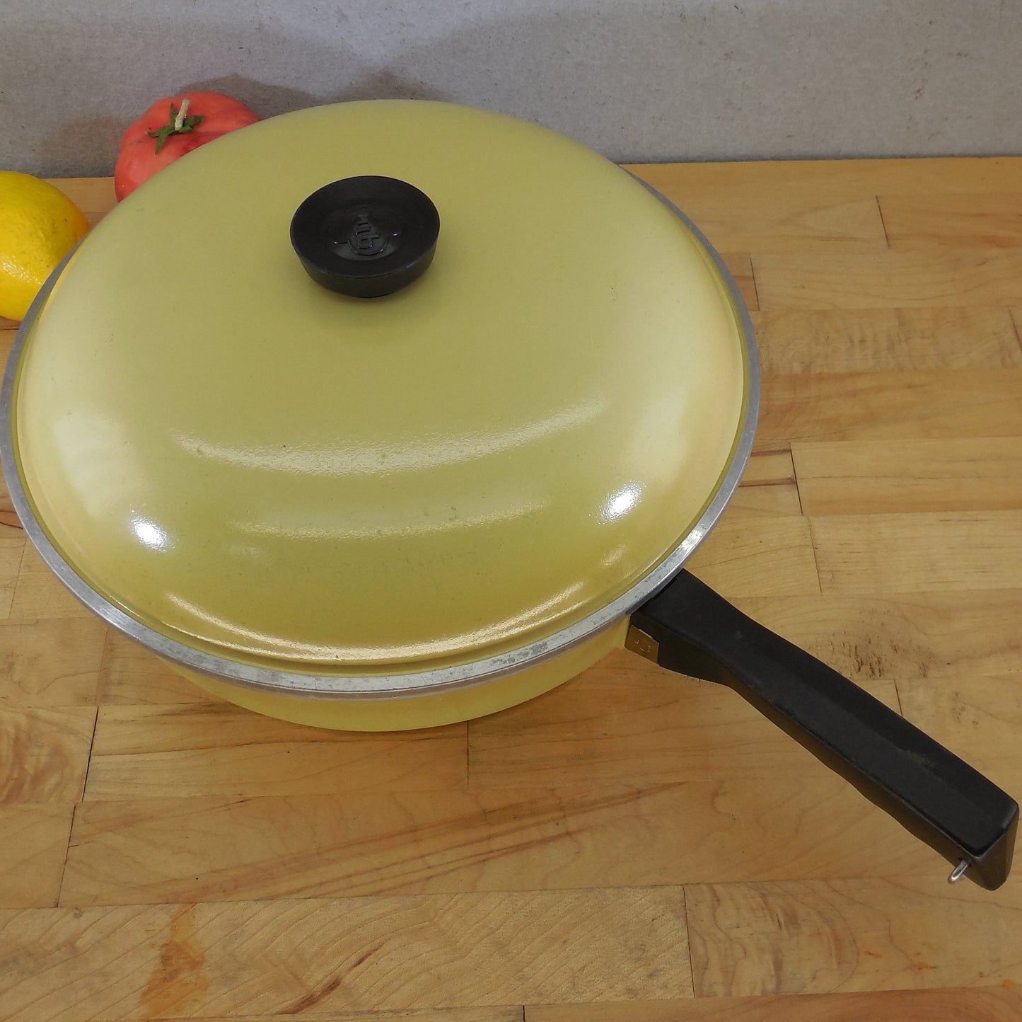 Club Aluminum USA 12" Skillet & Lid Harvest Gold Restored Vintage