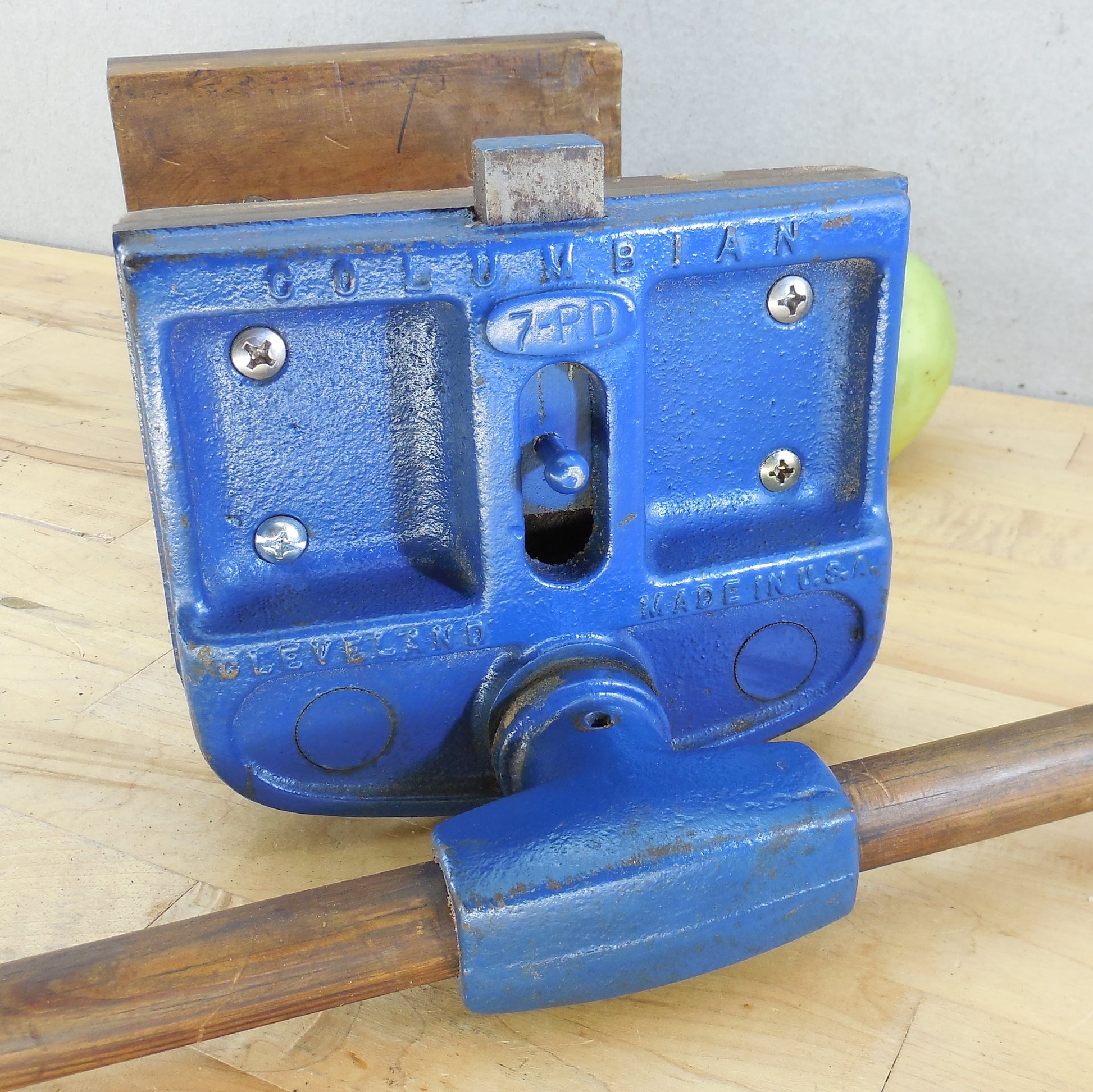 Columbian Leveland 7-RD Under Bench Woodworkers Screw Vise 7" Blue Paint