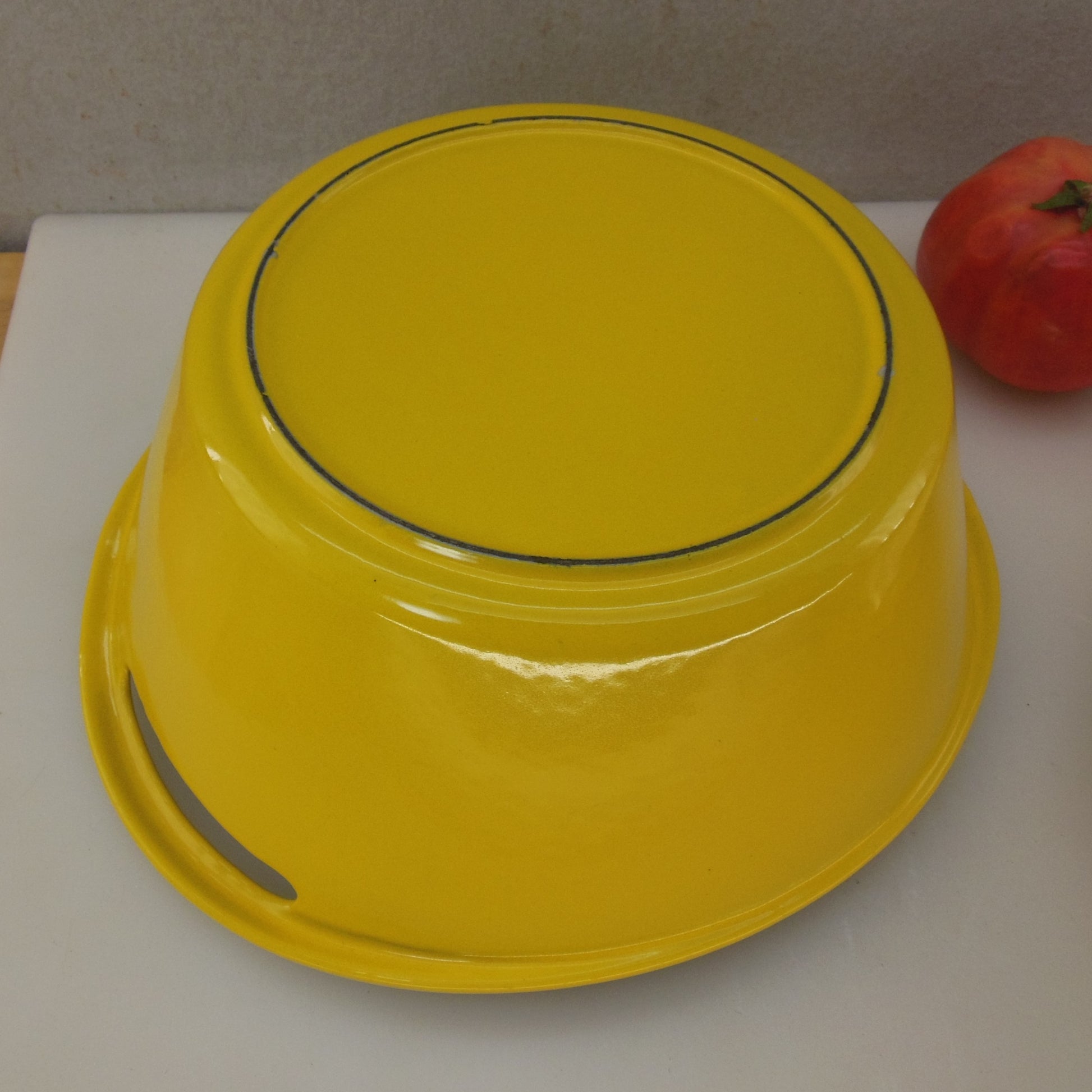 Copco Denmark Lax Design Yellow 3 Quart Dutch Oven Pot Lid Cast Iron Bottom