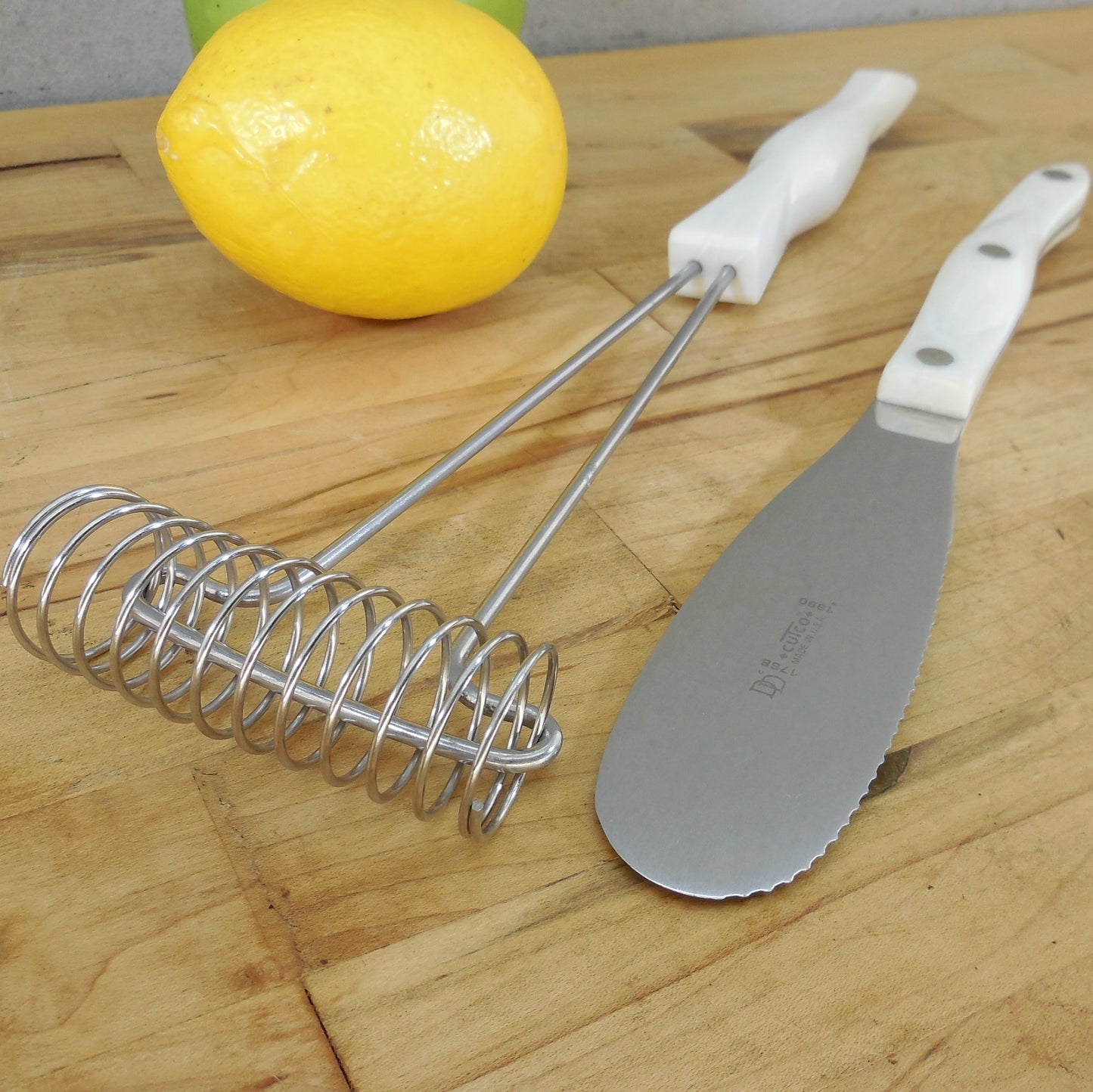 Cutco Pearl White Whisk & 1768 DD 1990 Serrated Sandwich Knife