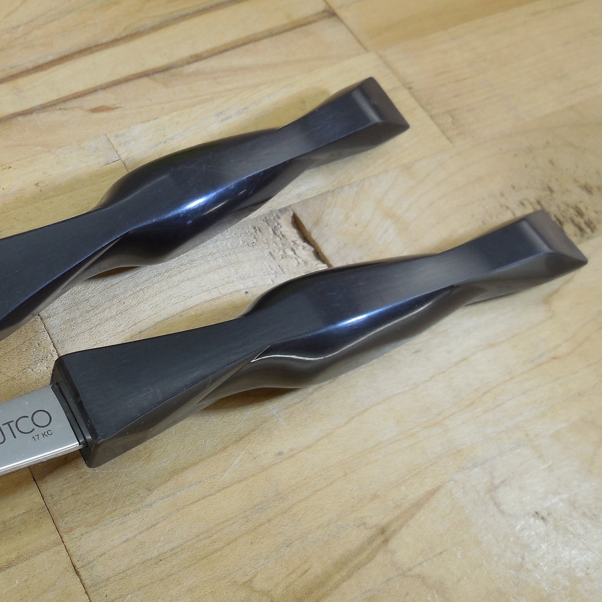 Cutco USA Stainless 17 KC Pair Kitchen Spoons Basting Slotted EUC dark Handlke