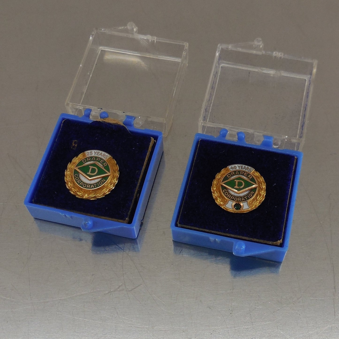 Draper Corporation 10K Yellow Gold Employee 25 40 Year Pins 3.7 Grams