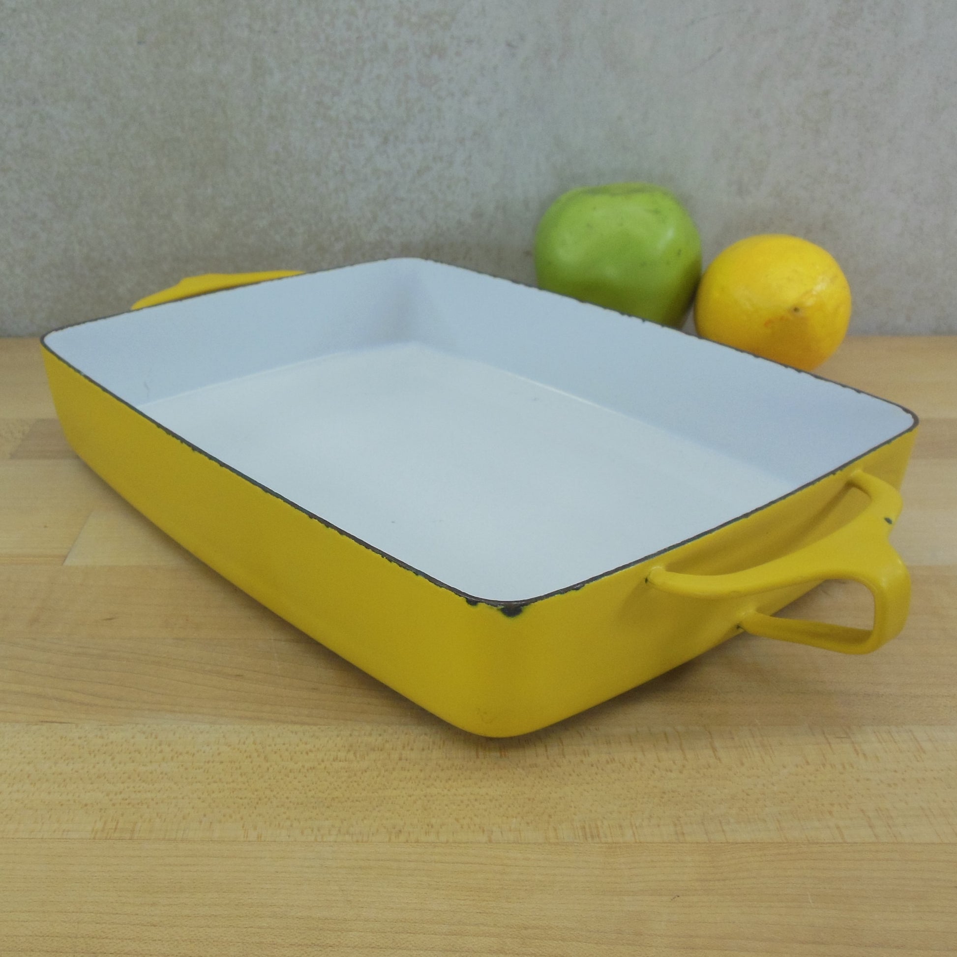 Dansk France Enamelware Yellow Small 8 x 11 Casserole Baking Pan - Kobenstyle