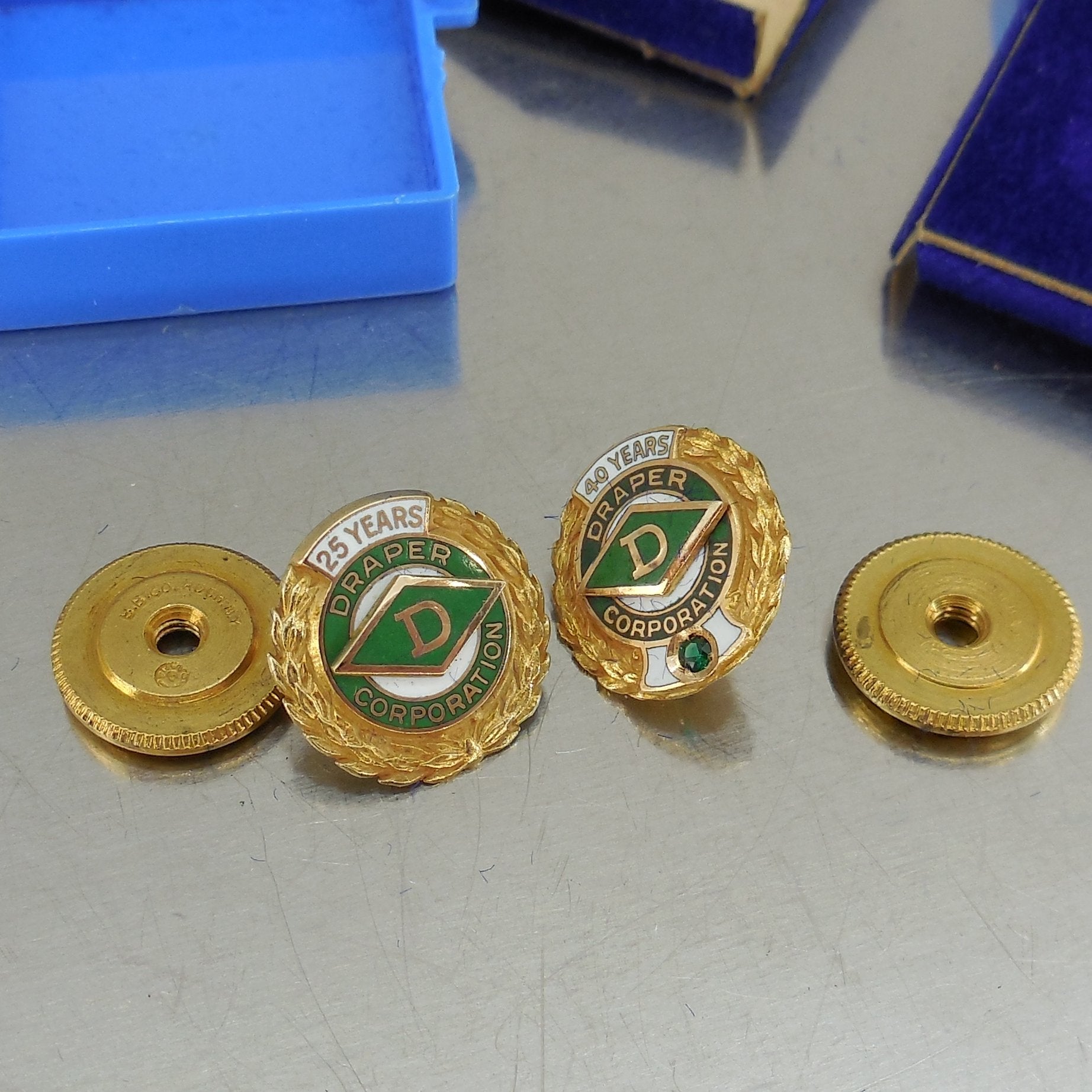 Draper Corporation 10K Yellow Gold Employee 25 40 Year Pins 3.7 Grams Vintage