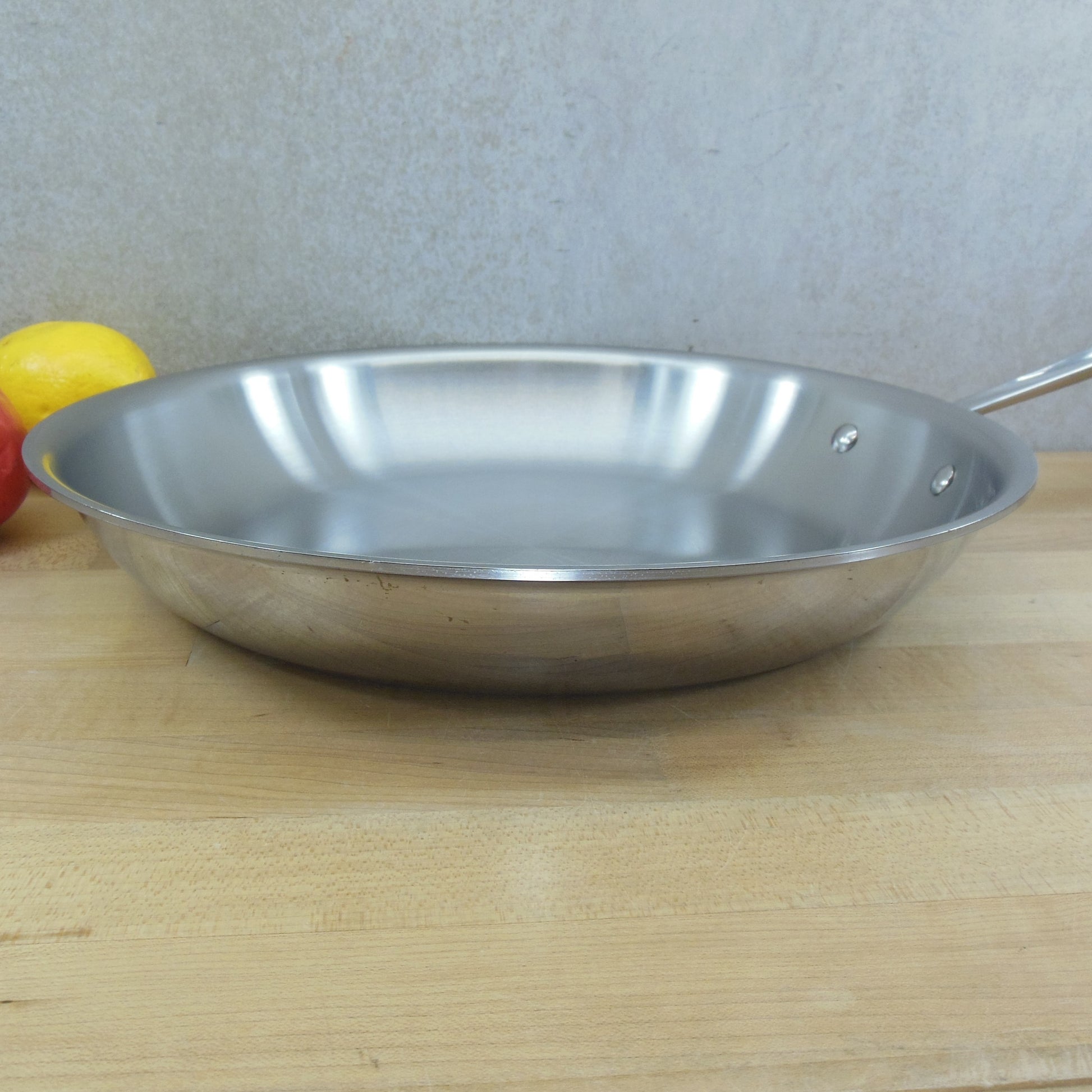All-clad D3 Tri-ply Stainless Steel 12-inch Fry Pan Skillet Sauté Pan 