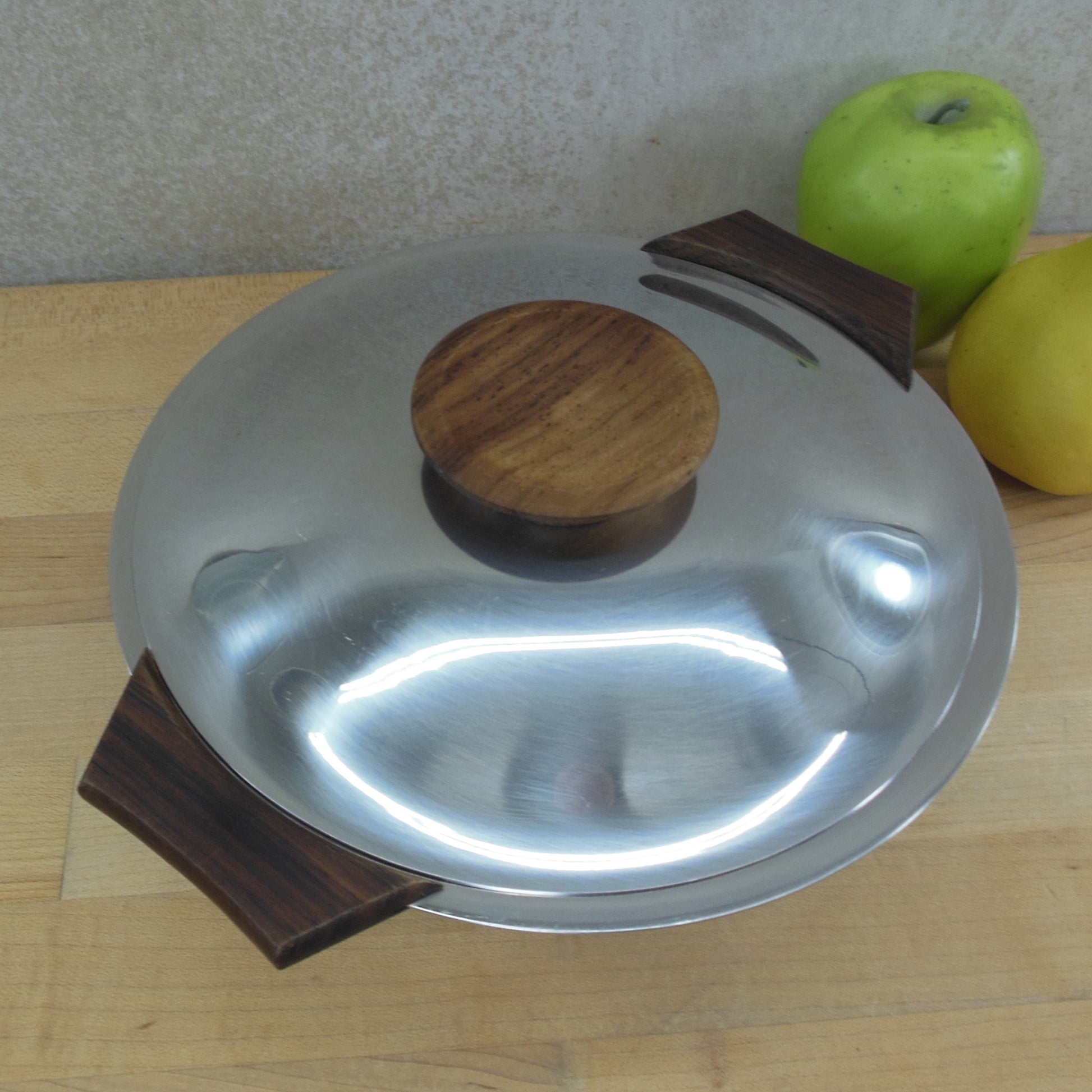 NMT Denmark Teak 18/8 Stainless Steel Covered Serving Bowl Wood handles knob