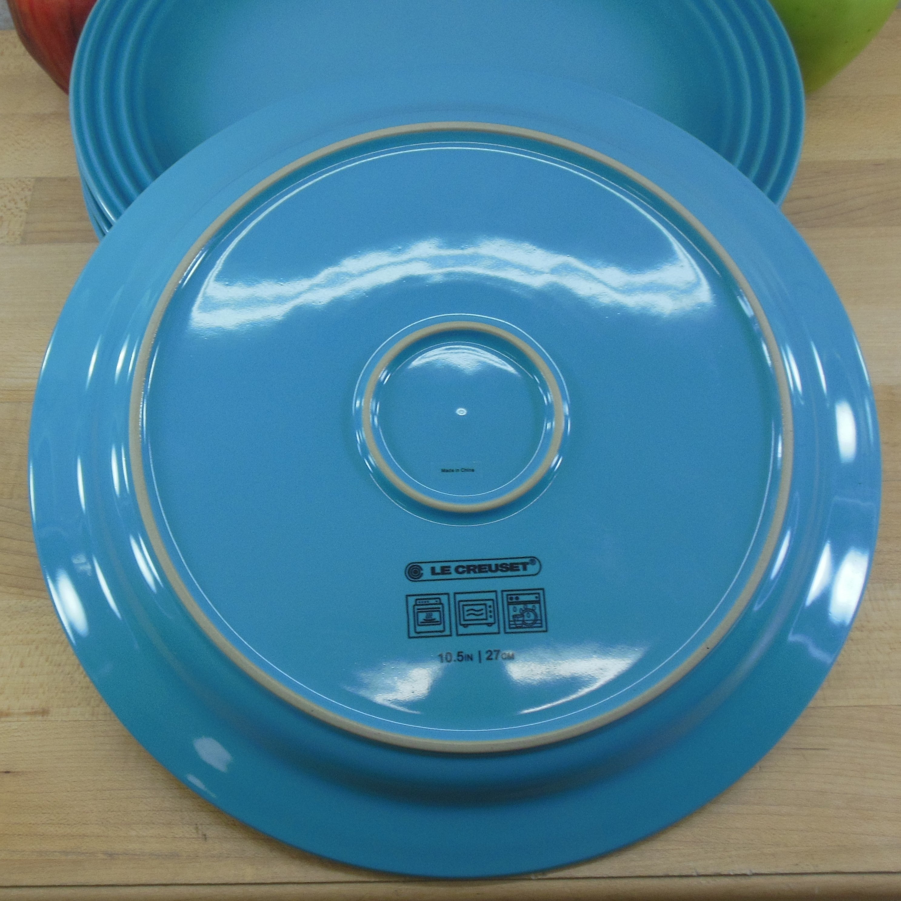 Le creuset clearance plate